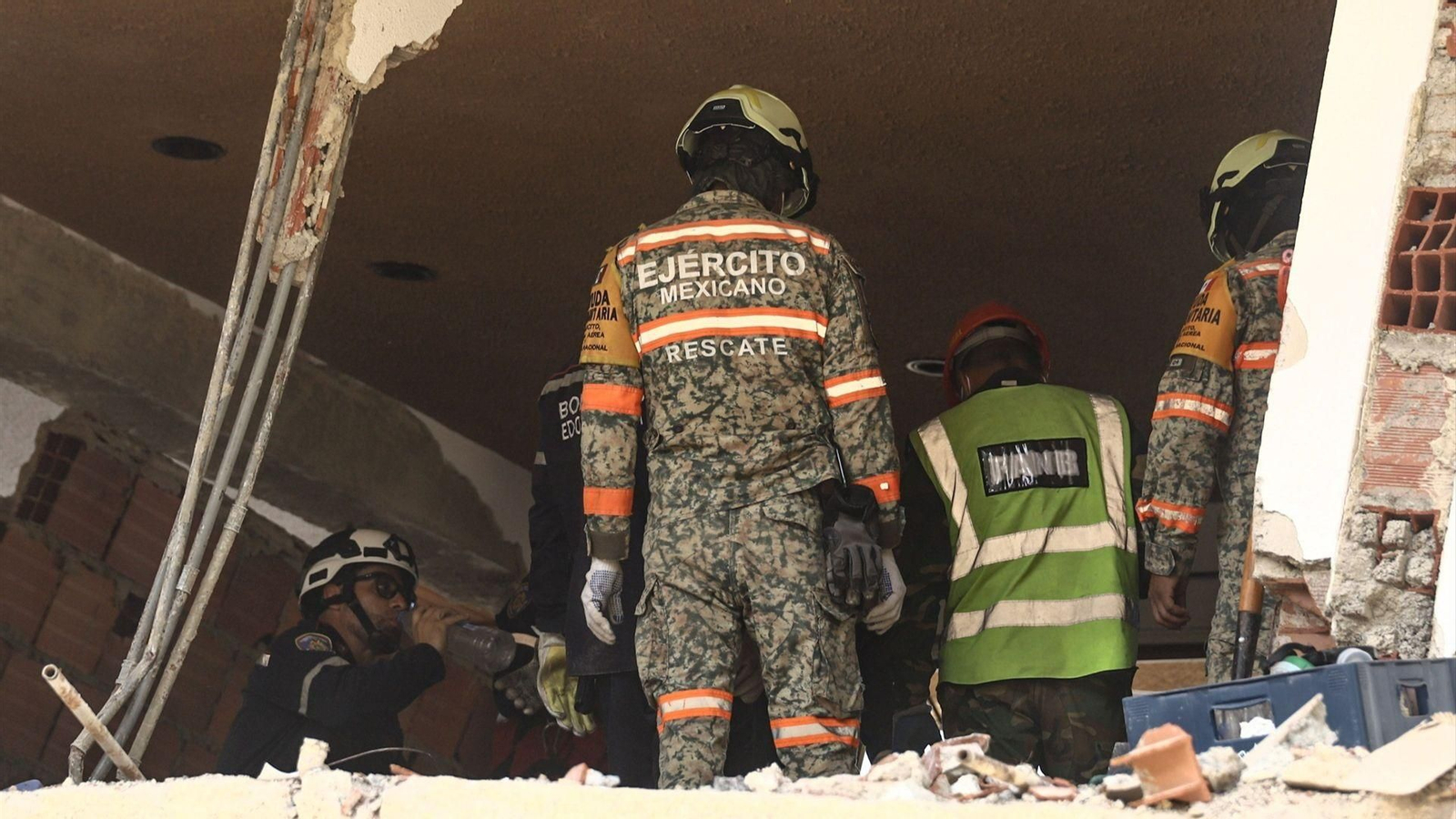 Continúan las labores de rescate en Venezuela.