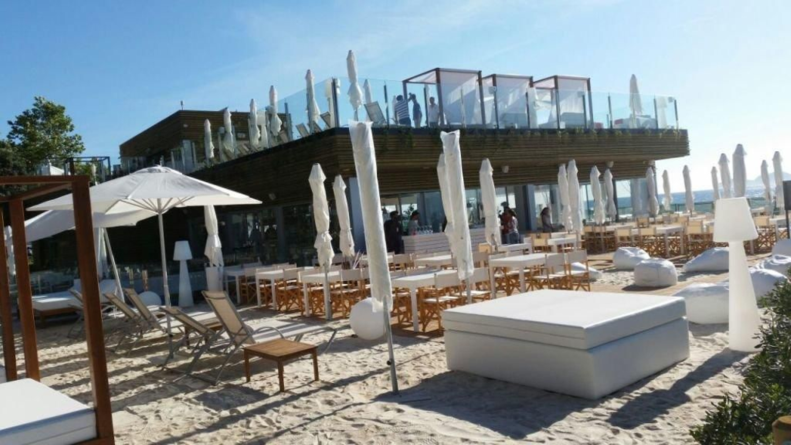 Ayer estaba todo a punto para la apertura en Samil.