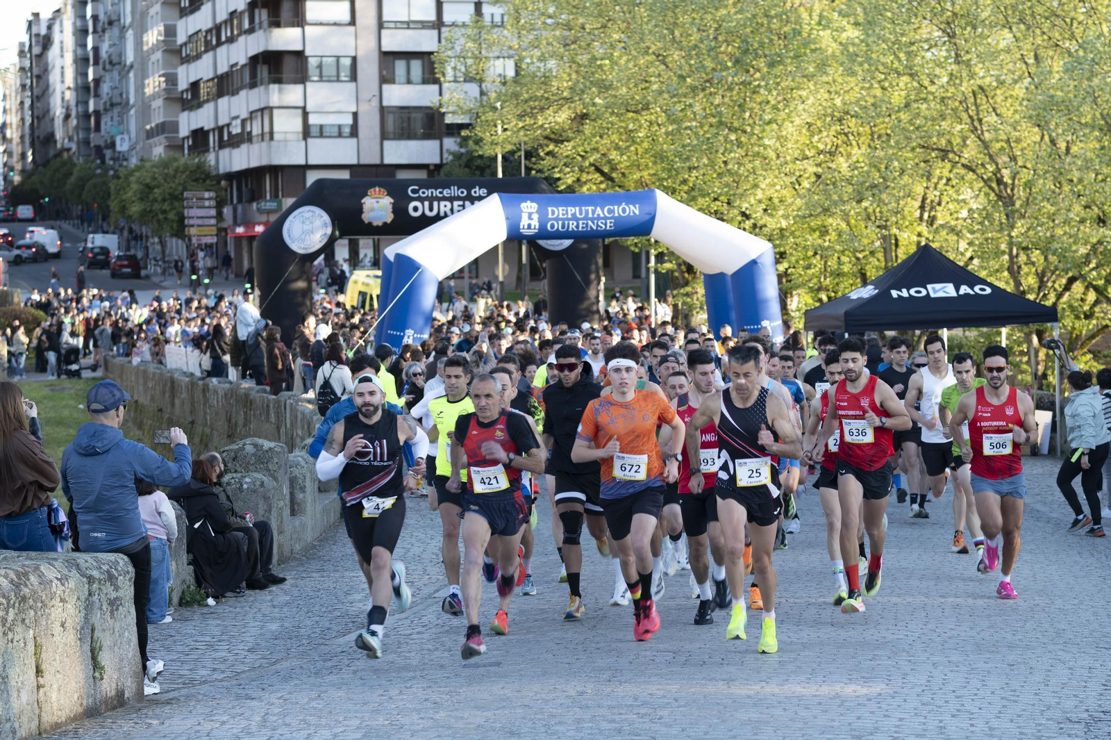 Galería | Ourense disfruta de una edición más de su carrera nocturna