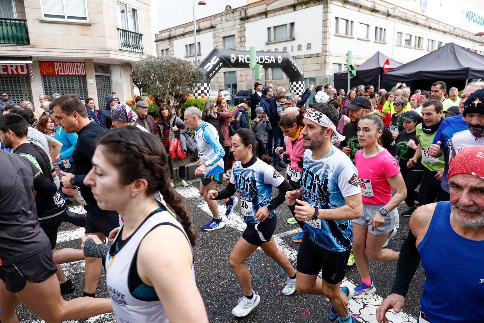 Salida de la carrera Calvario 5+5 desde Jenaro de la Fuente.