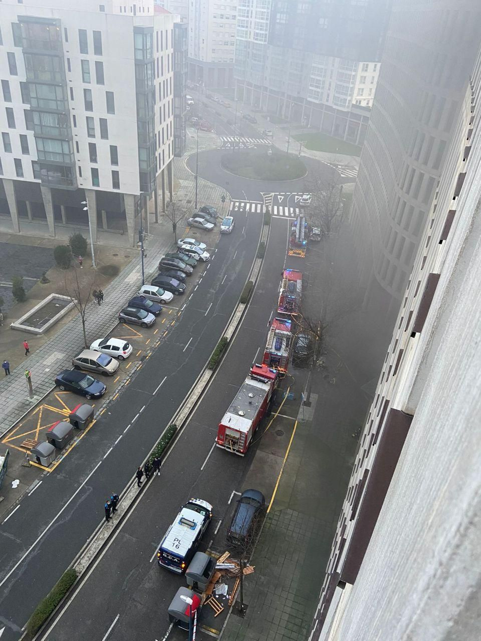 Incendio en un edificio de Navia, Vigo. // Jorge Landín
