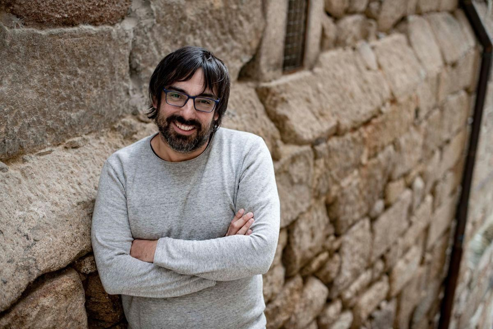 Ourense. 11/06/2020. Entrevista a Anxo Suances para a portada do Vida, polo seu novo poemario que acaba de publicar.
Foto: Xesús Fariñas