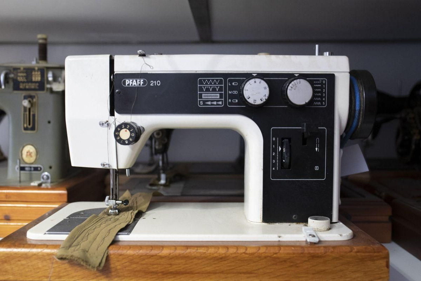 Galería | El placer de coser en una hermosa y cuidada máquina