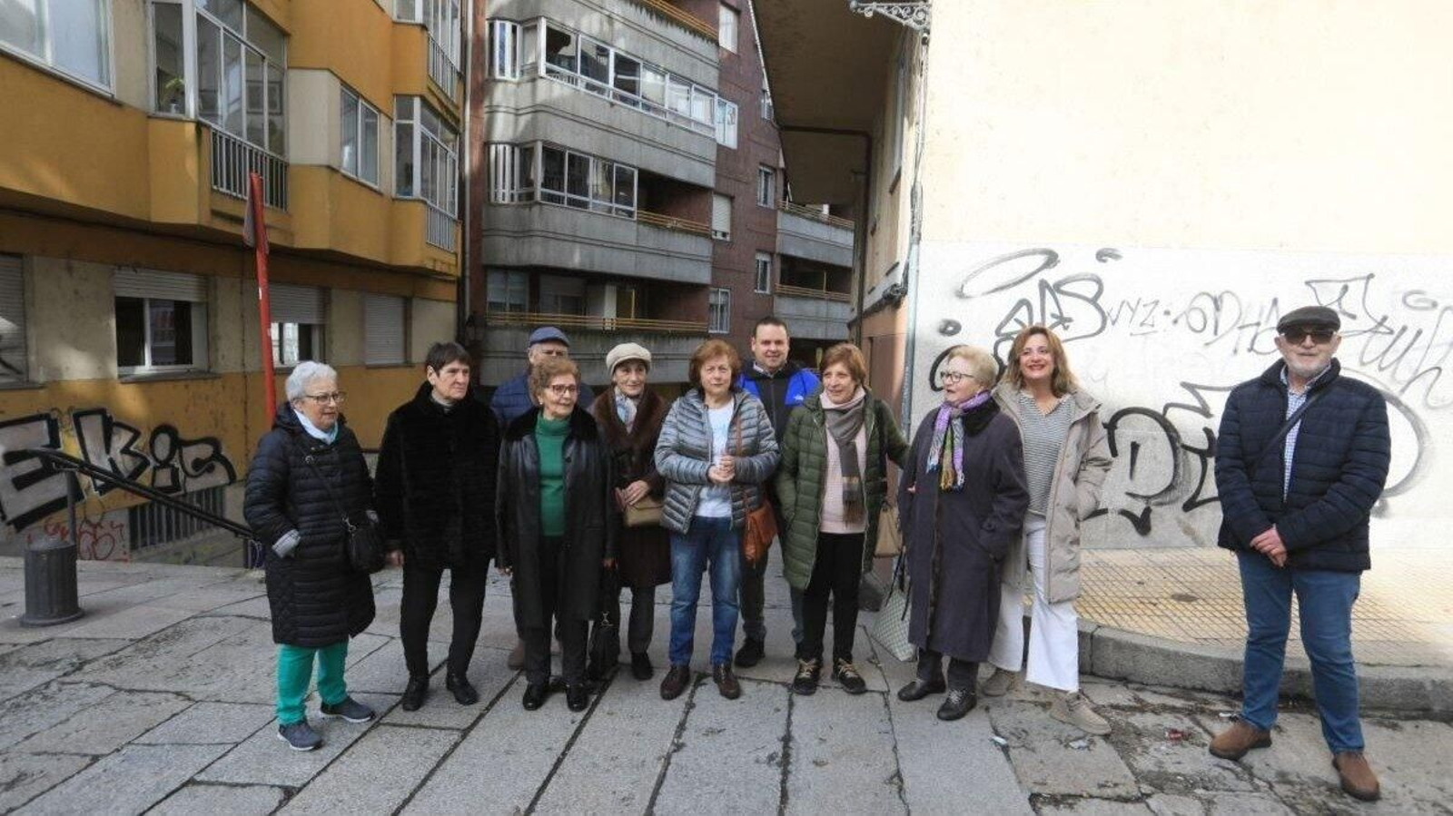 Un grupo de vecinos de la Rúa San Francisco.