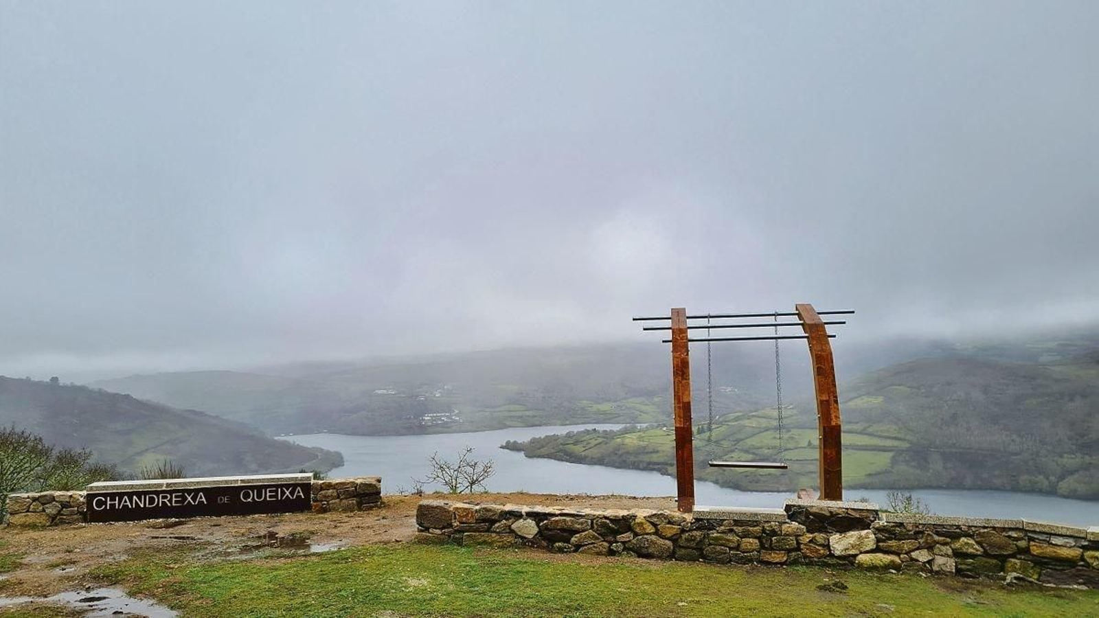 La impresionante vista que se ofrece desde el Miradoiro de Candendo, en San Fiz.