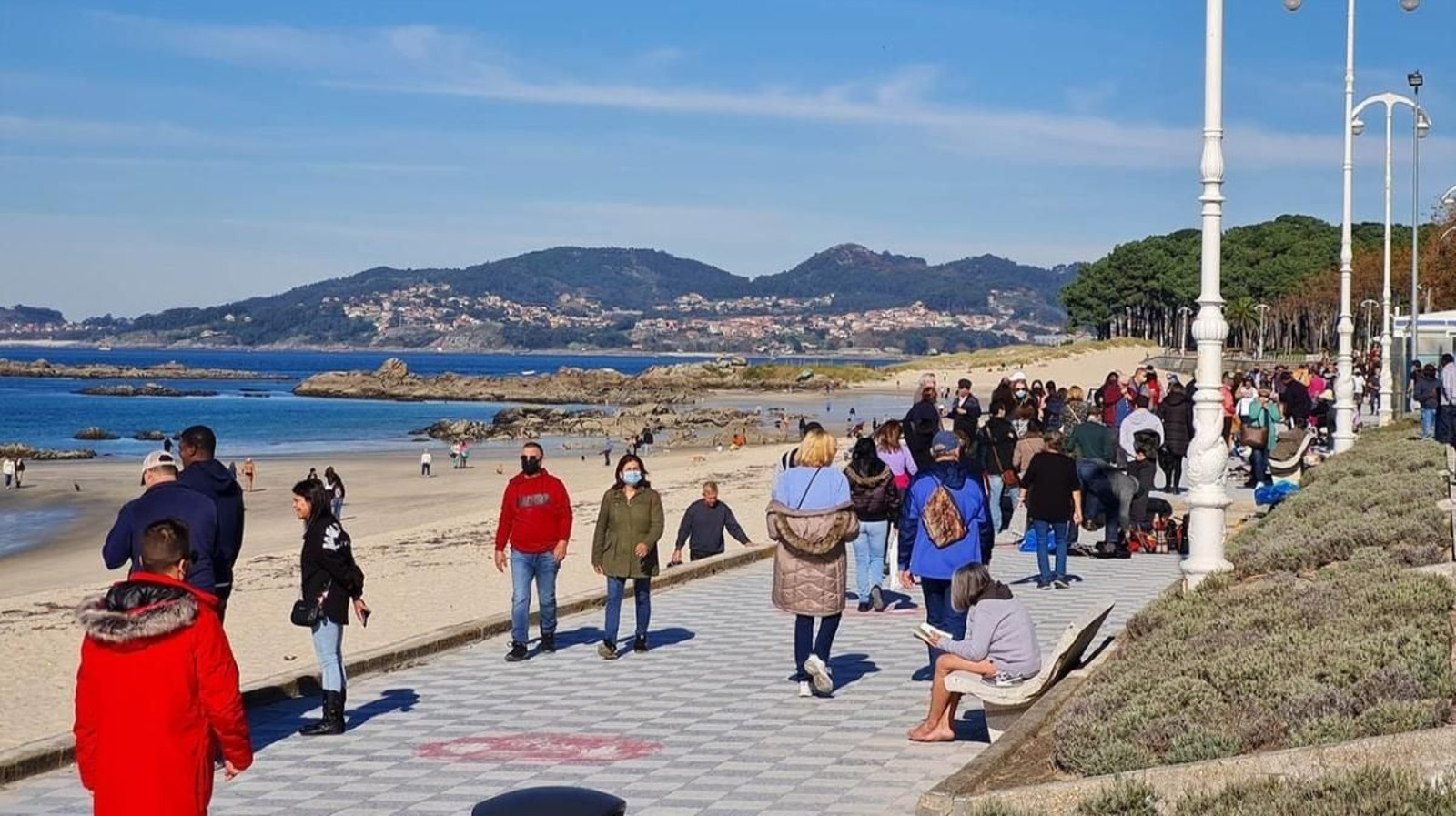 El tramo que se retranqueará va desde el antiguo Camaleón hasta la Fuente. Serán 5.000 metros más de playa.