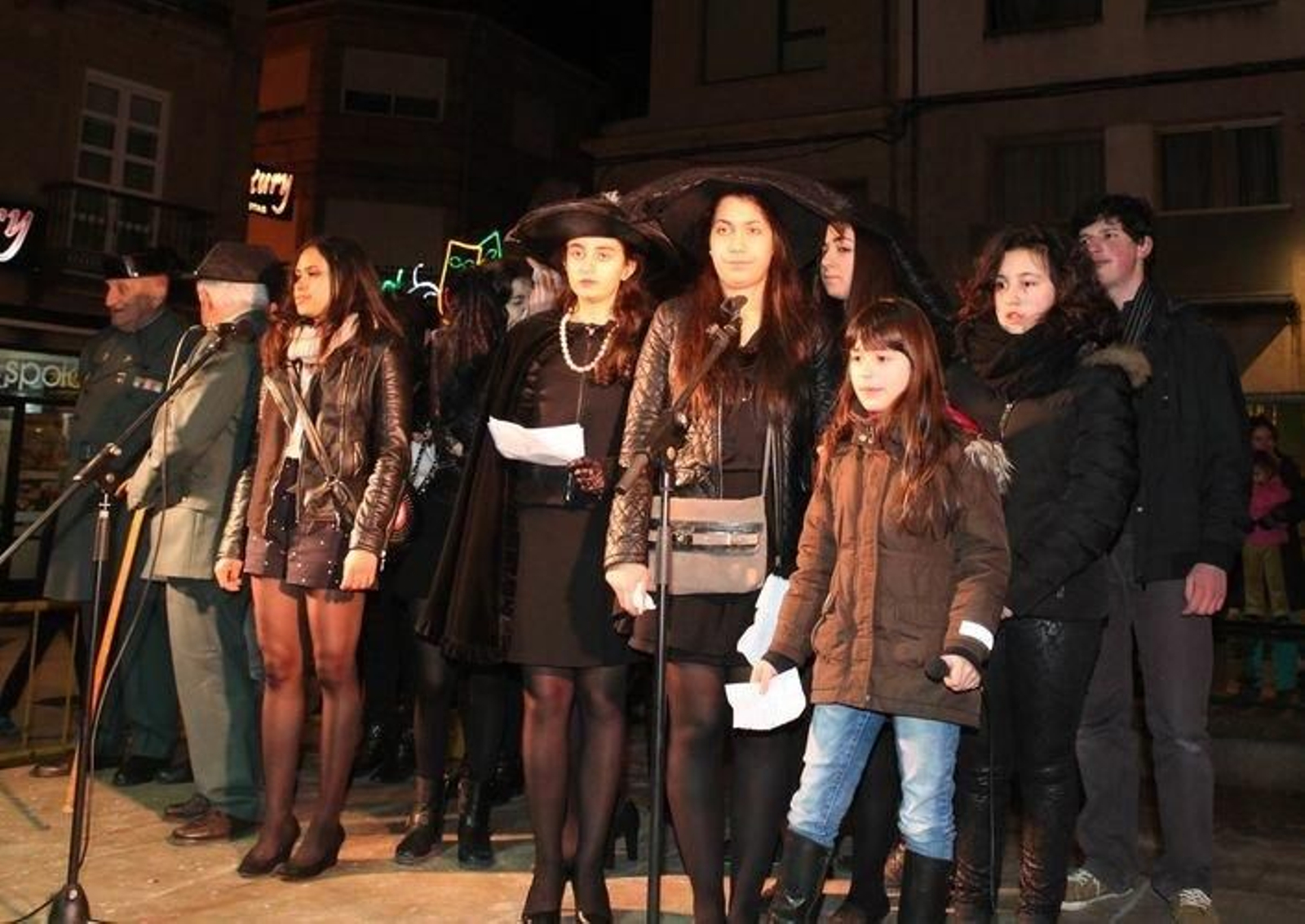 18.02.15.XINZO.PLAZA.MAIOR.ENTERRO.SARDIÑA.