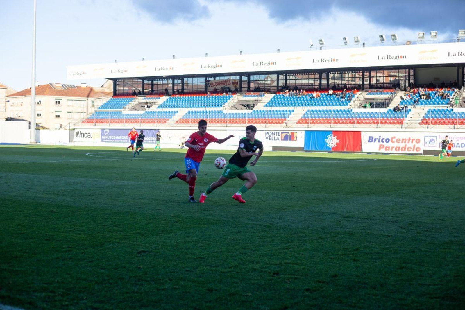 El mediapunta de la UD Ourense, Osián Vázquez.