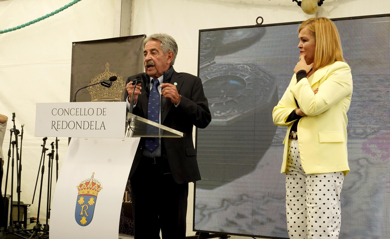 Galería | Un domingo en Redondela entre choco y Revilla