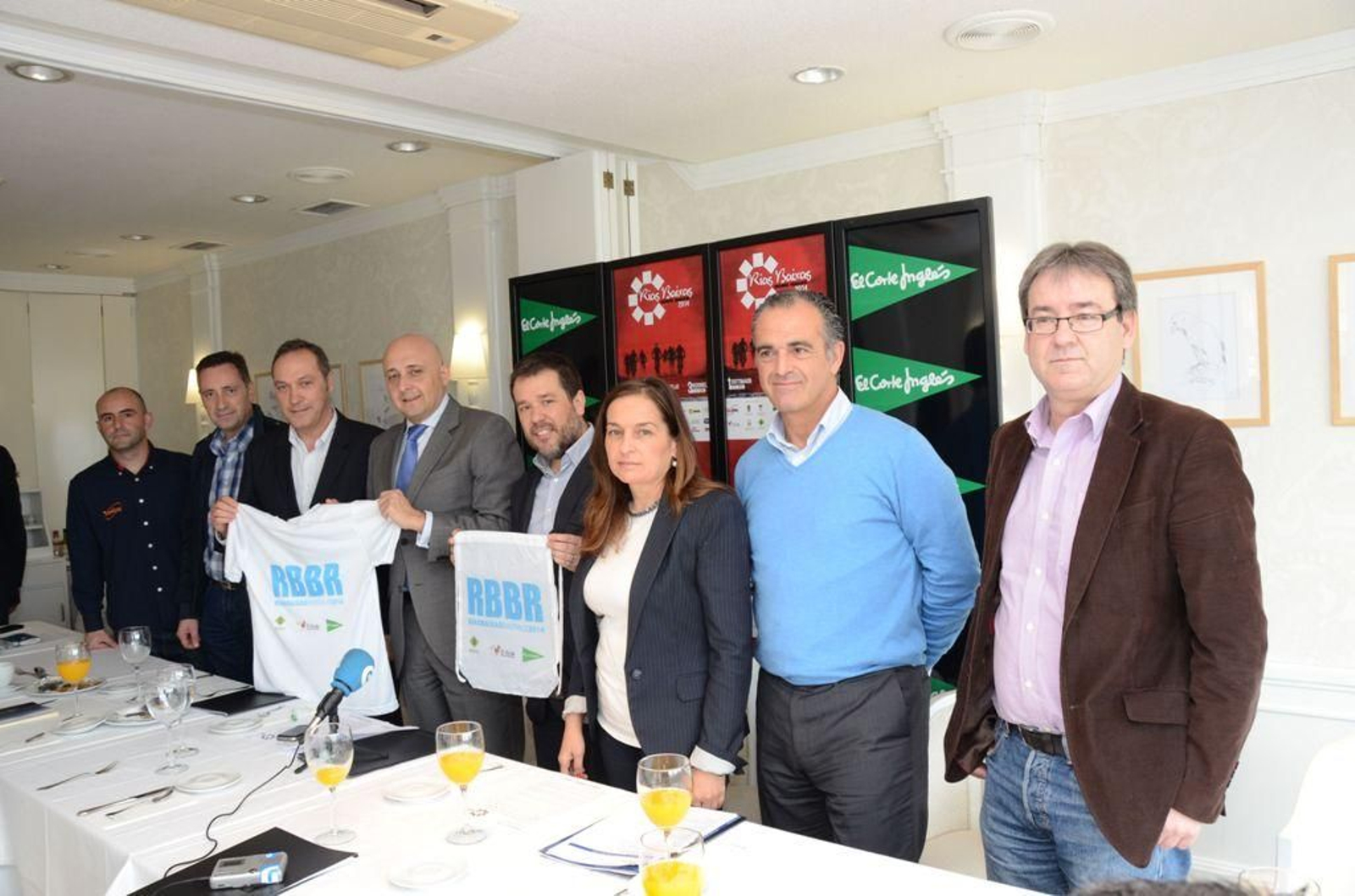 Representantes de la organización y de los tres municipios asistieron ayer a la presentación.