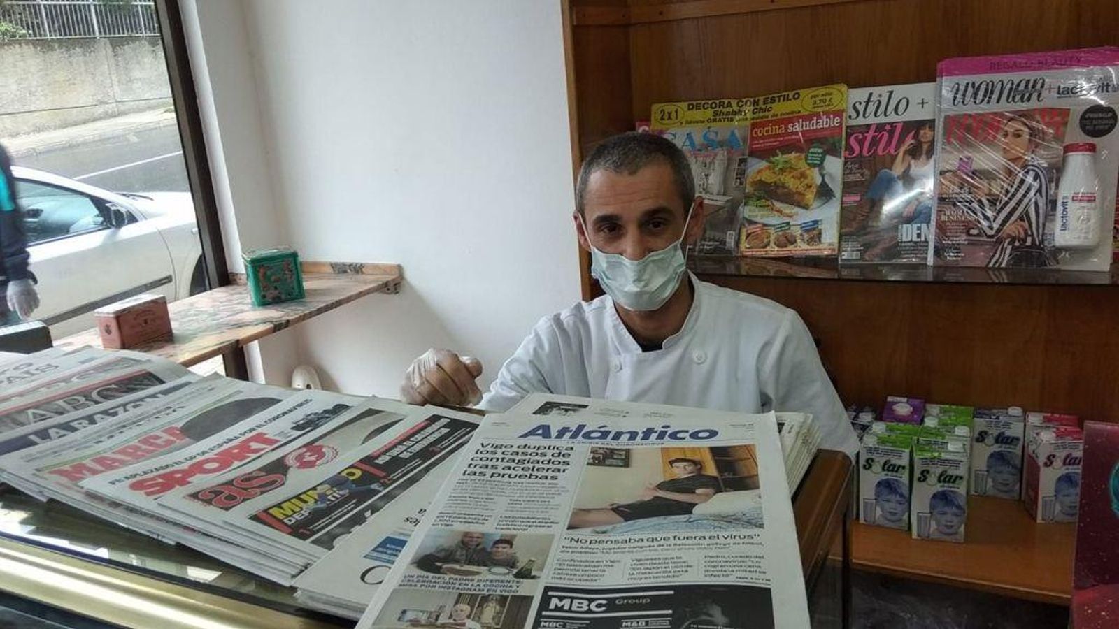 Juan Antonio Díaz regenta una tienda en Tomás Paredes.