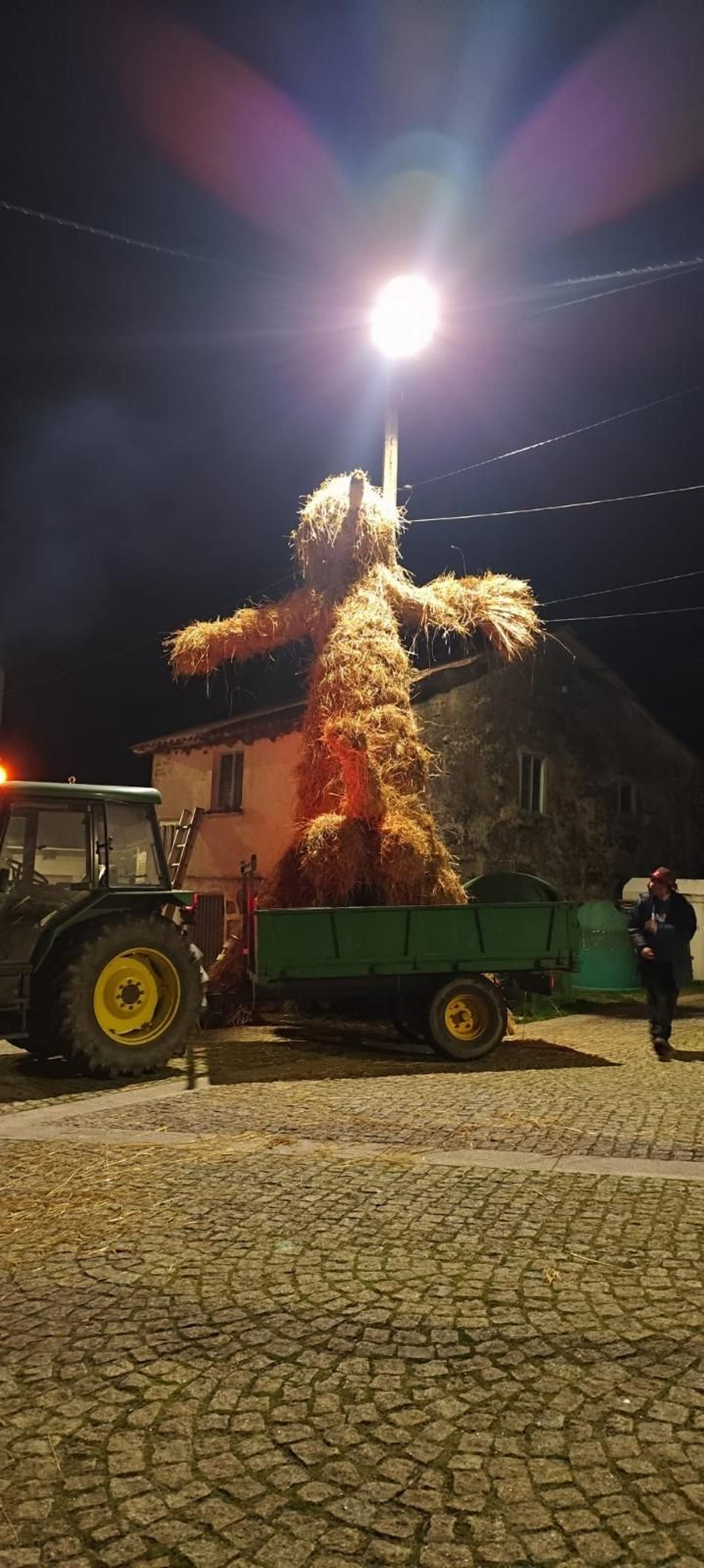 Galería | A veciñanza da Xironda constrúe o seu Entroido dende a colectividade