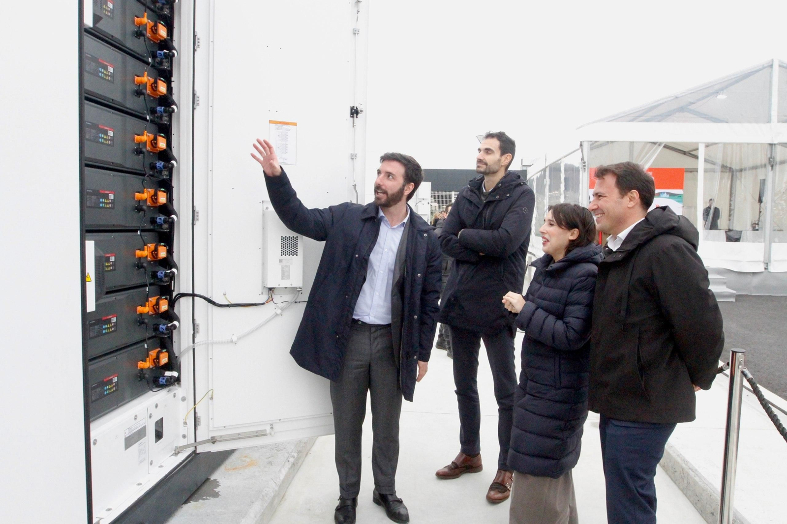La conselleira Lorenzana visitó la planta, en el parque empresarial de Nantes en Sanxenxo.