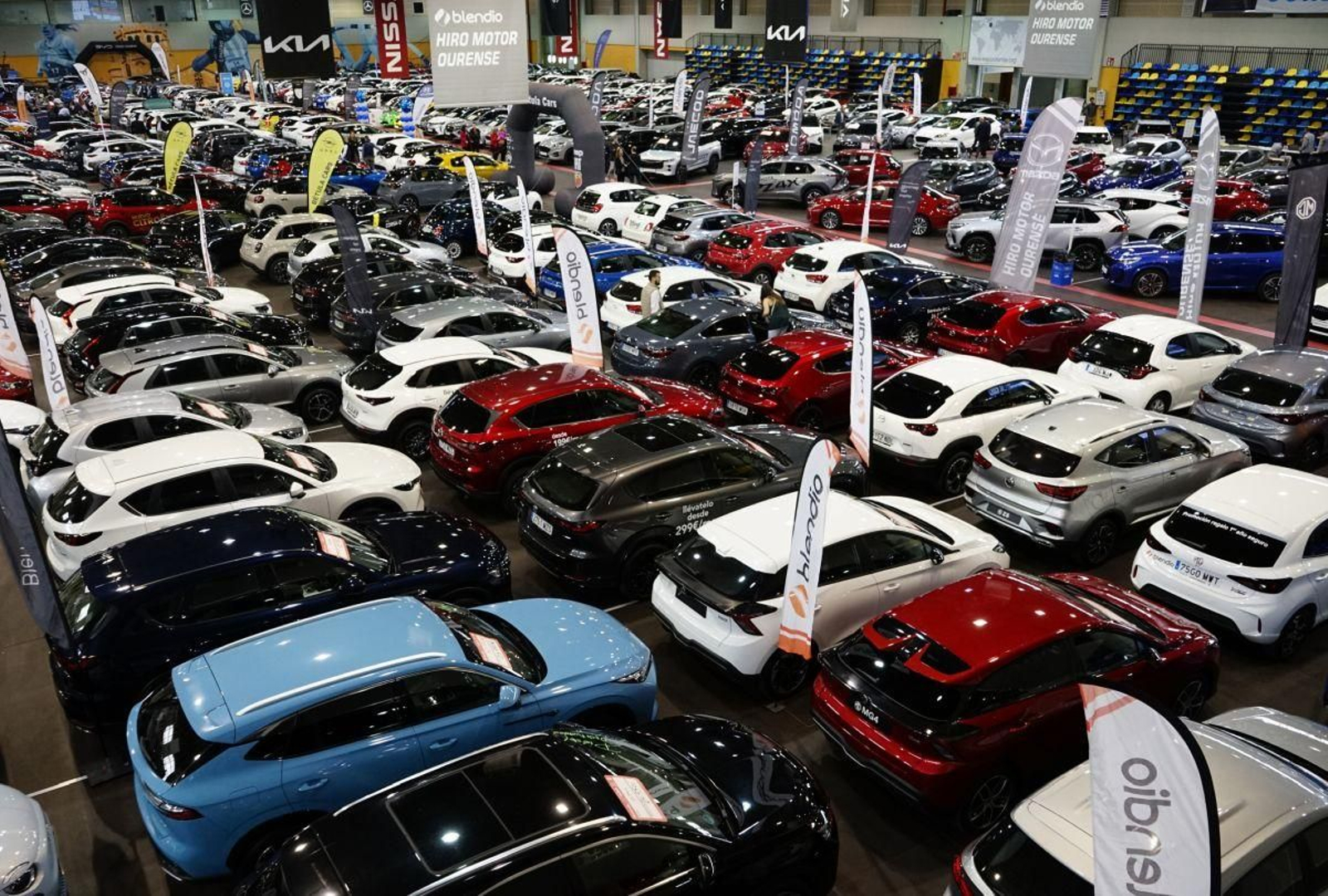Vista general de los coches a la venta en el VII Car Outlet.