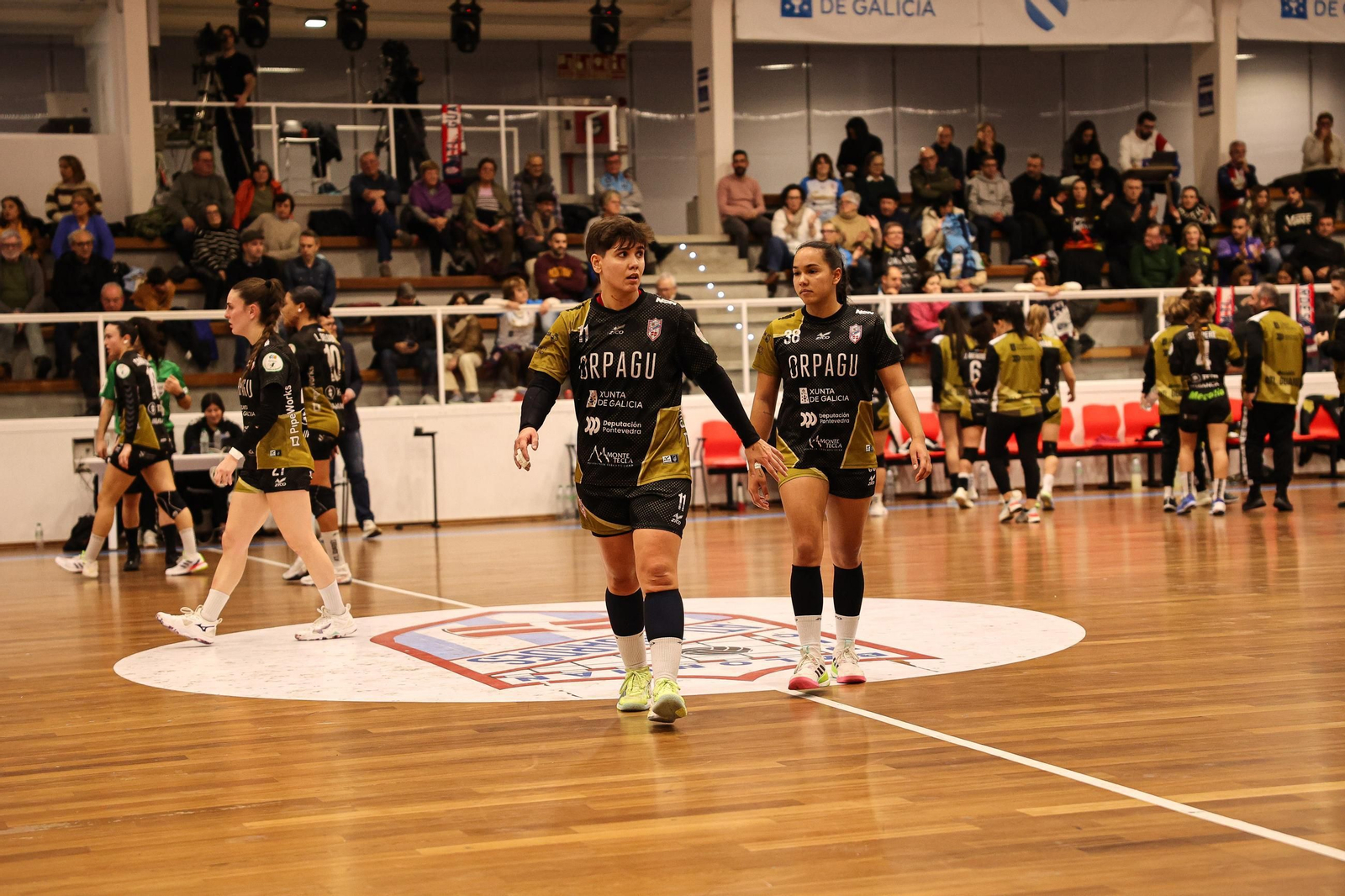 Cecilia Cacheda y Ania Ramos, claves en el ataque guardés.