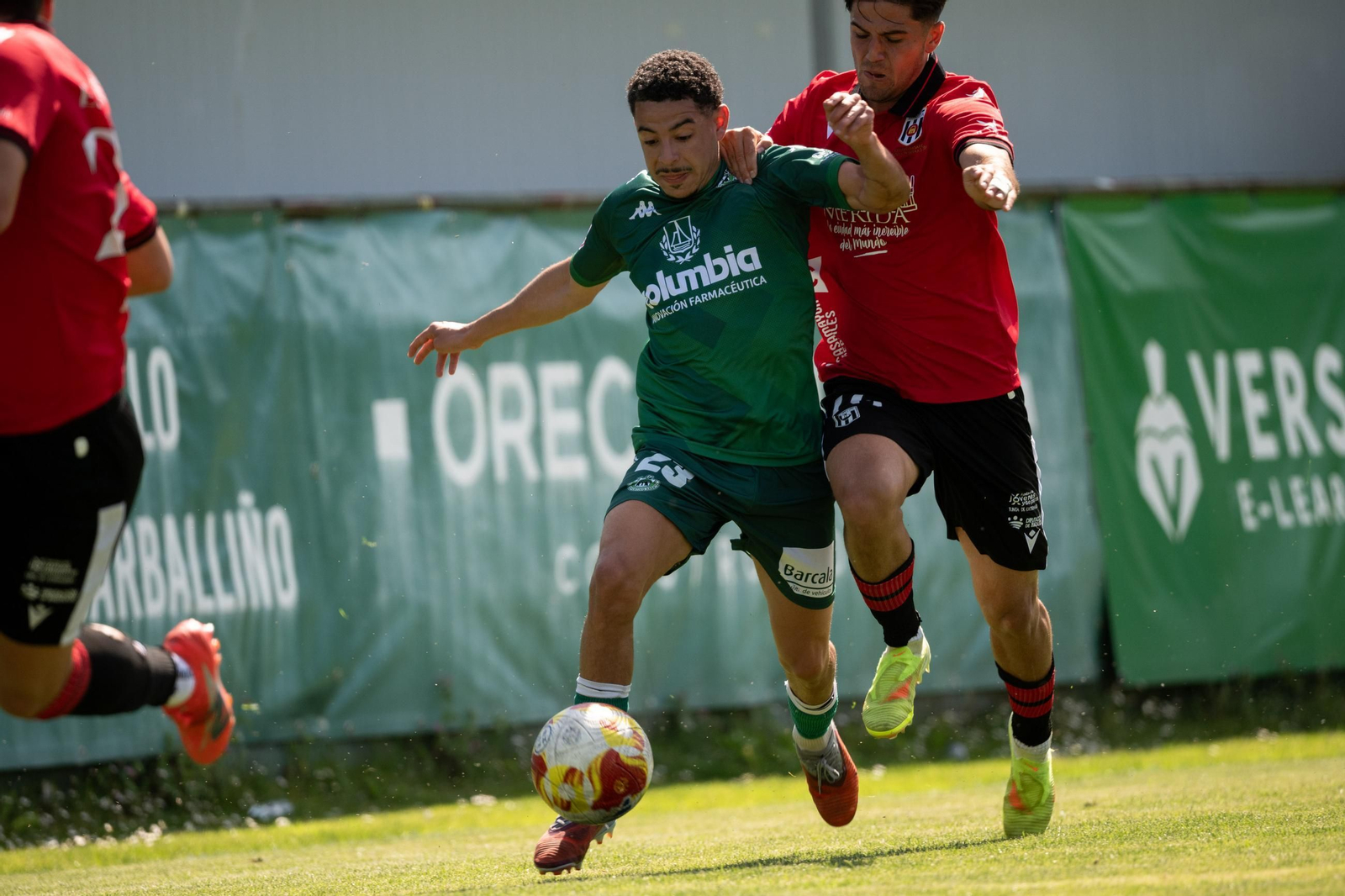 Galería | La afición sigue animando y llenando Espiñedo para apoyar al Arenteiro