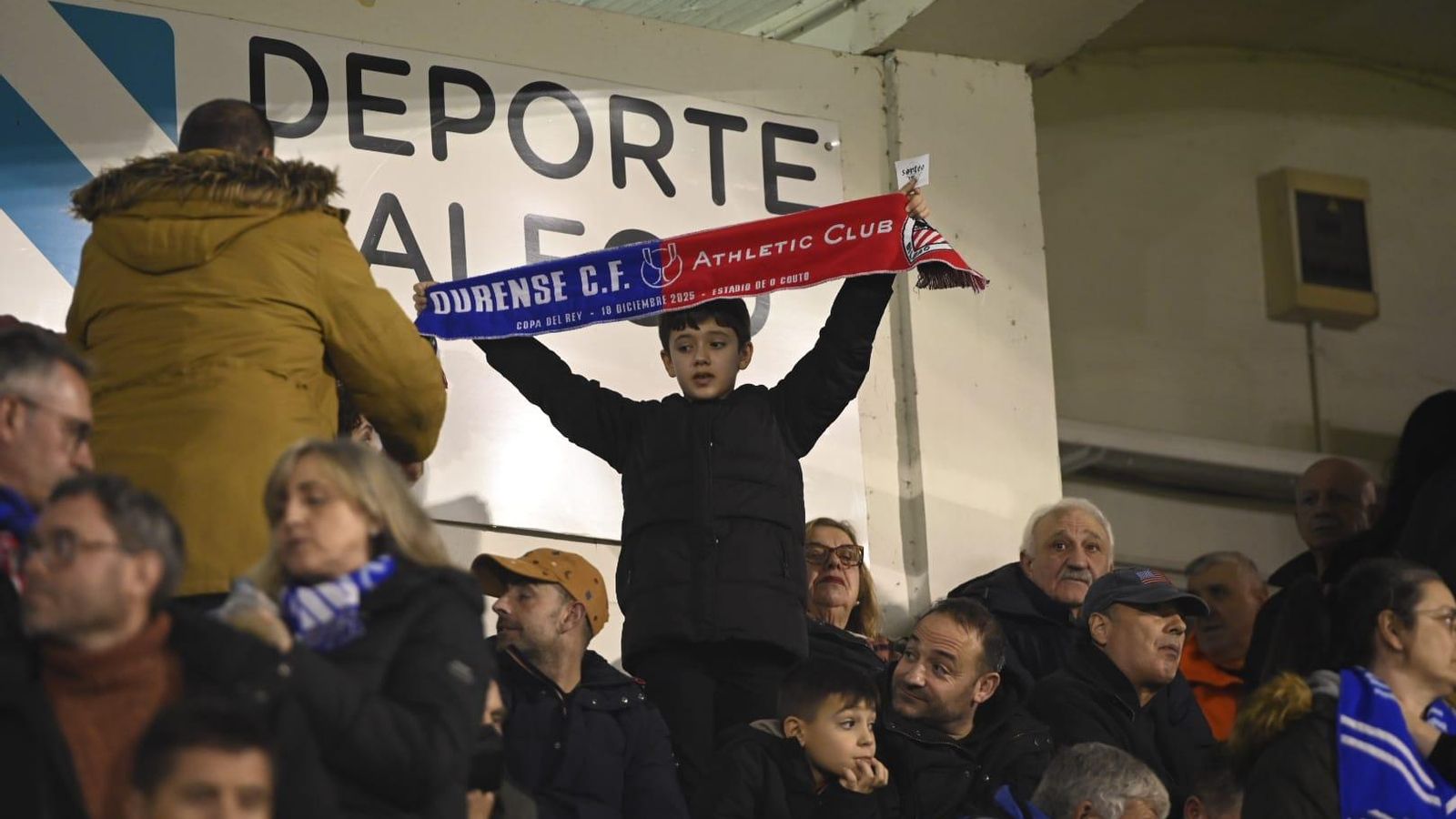 Las dos aficiones han mantenido la deportividad durante todo el encuentro.