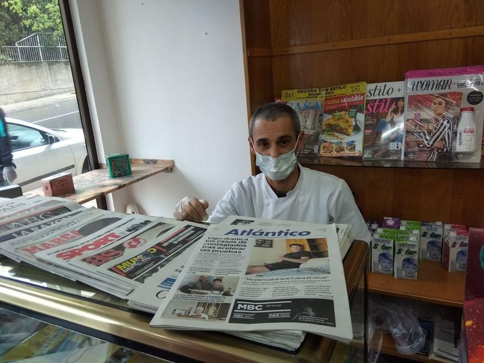 Juan Antonio Díaz regenta una tienda en Tomás Paredes.