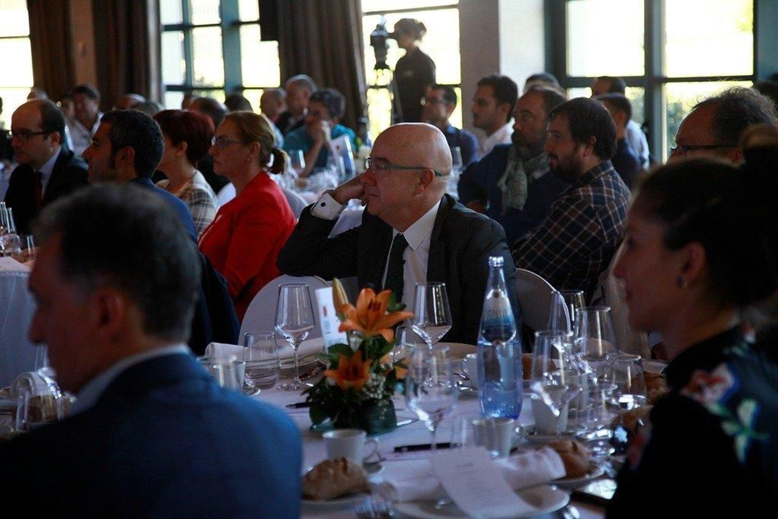 Karel de Beule, en el Foro La Región - 46