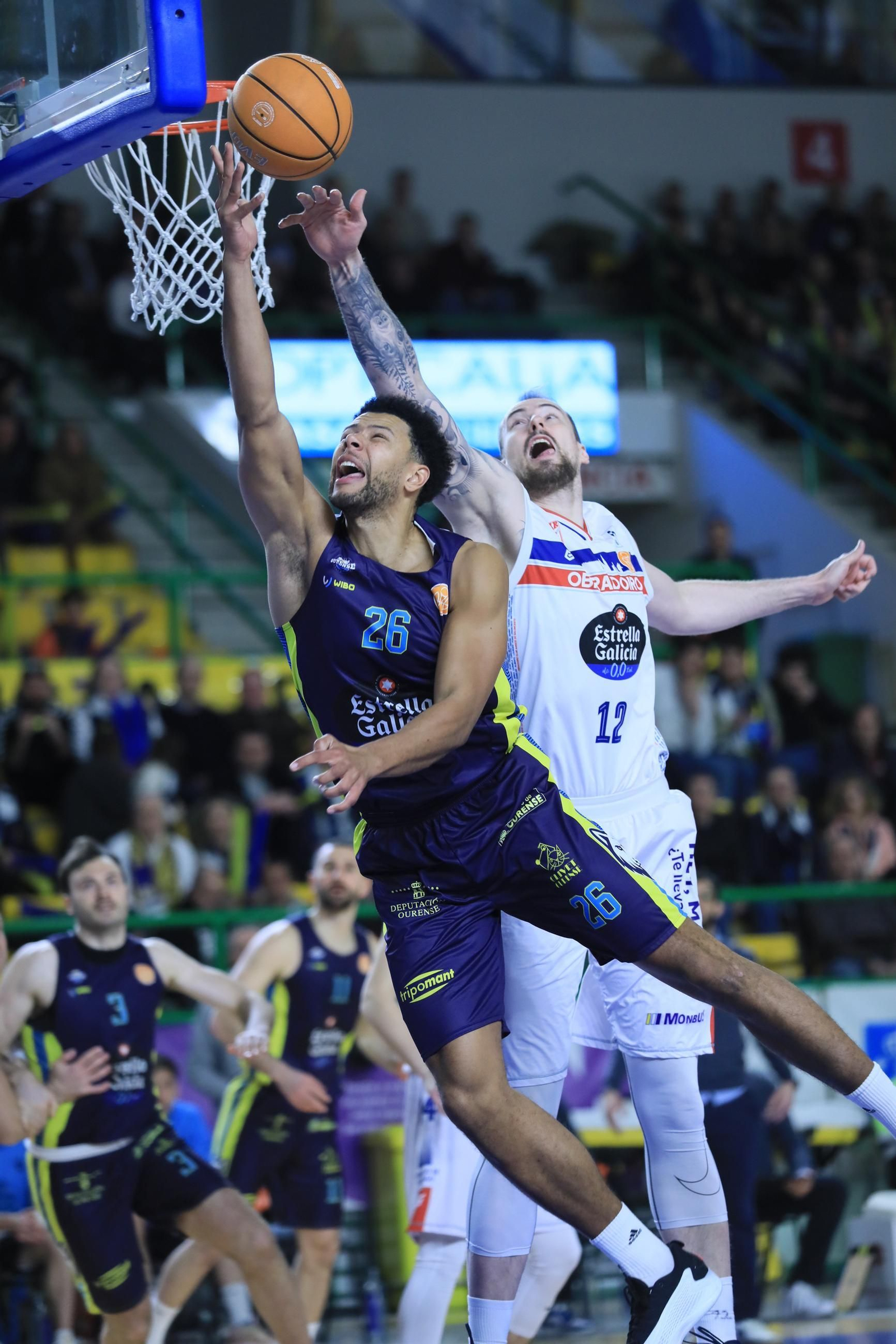 Galería | El Pazo, a reventar para el derbi COB-Obradoiro