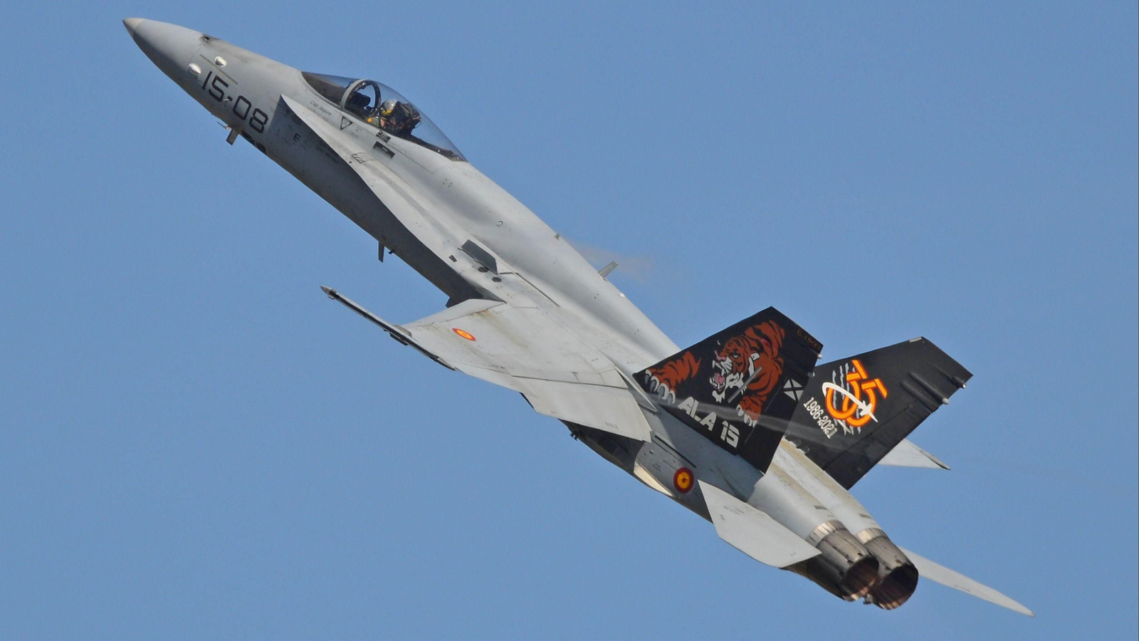 Un caza español EF-18M.