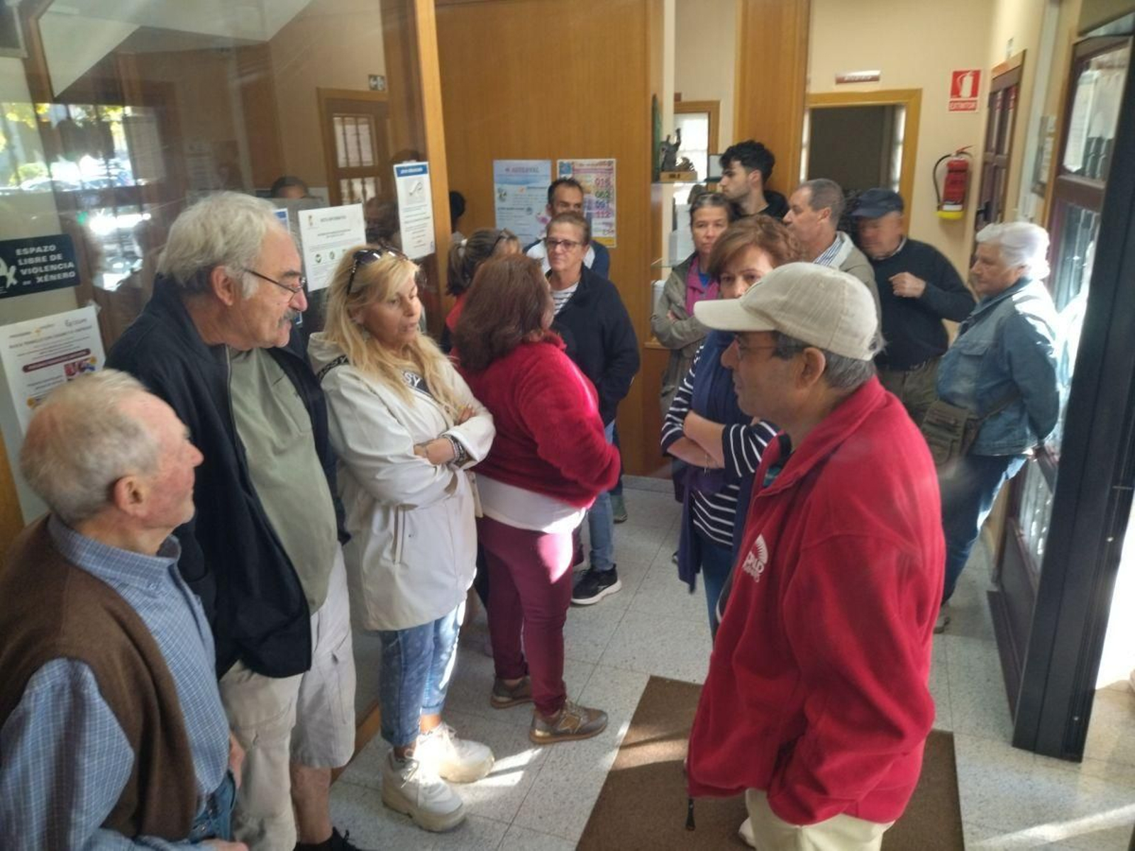 Vecinos de Arcos en el Consistorio vilamartinés.