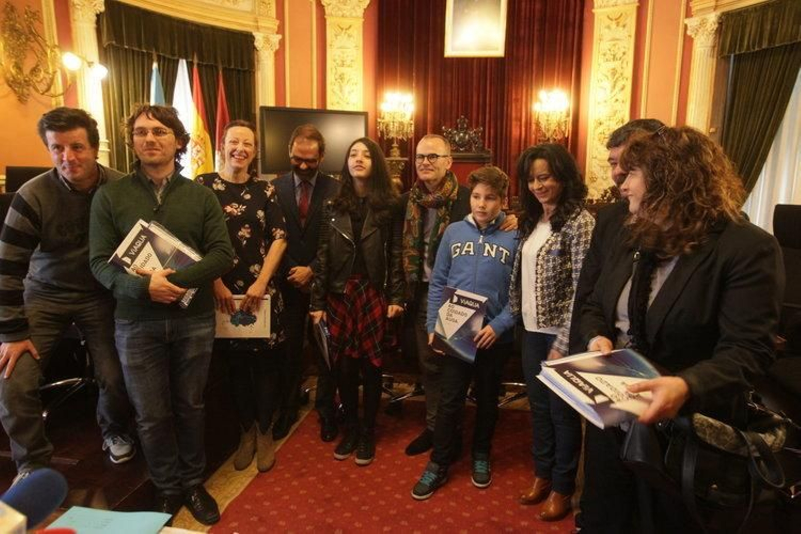 Marieta Lage, entre Julio Masid y Jesús Vázquez. A su lado, Iker Nogueira.