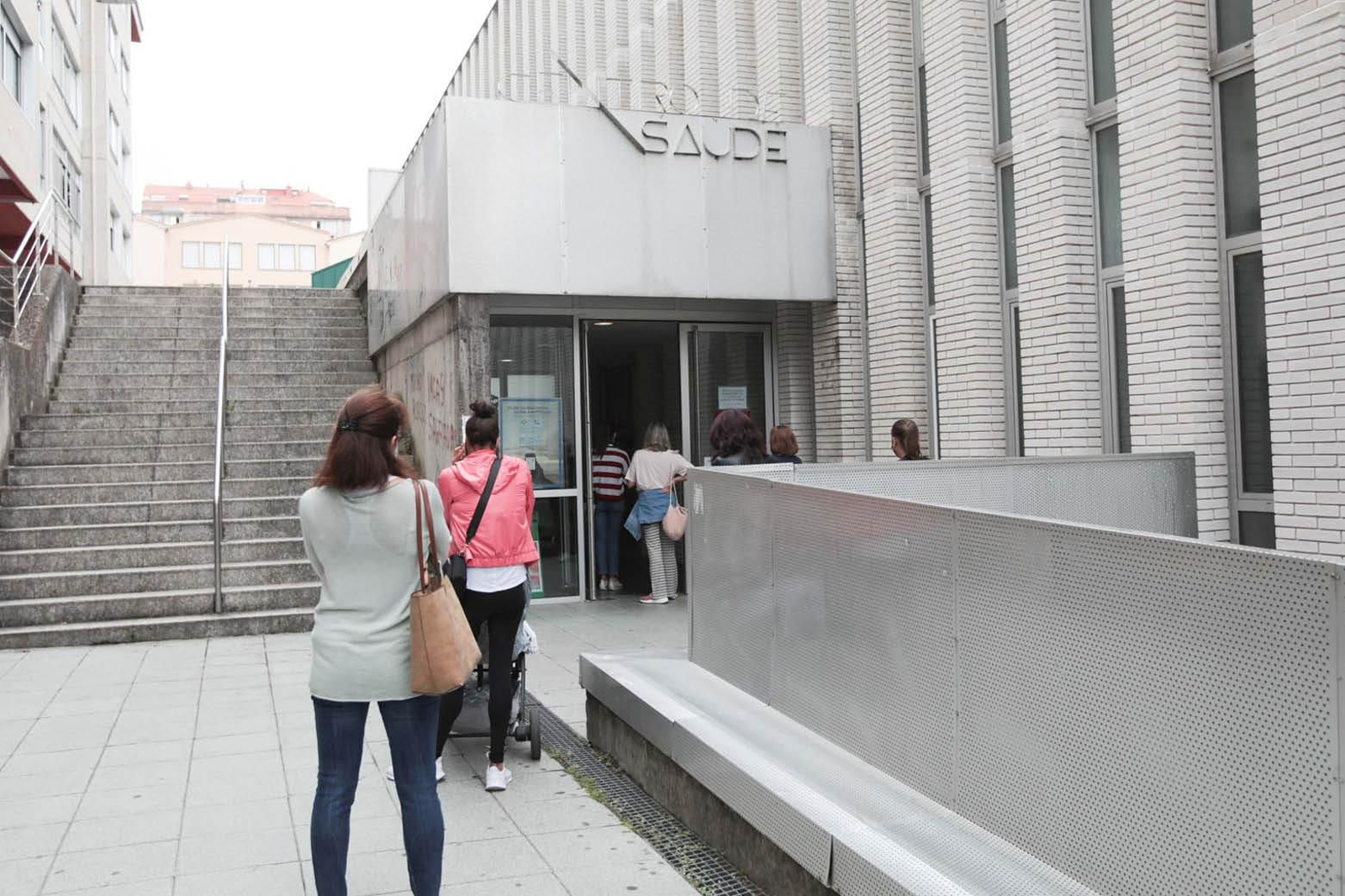 El centro de salud de Coia atiende a una población de 40.000 personas de la ciudad.