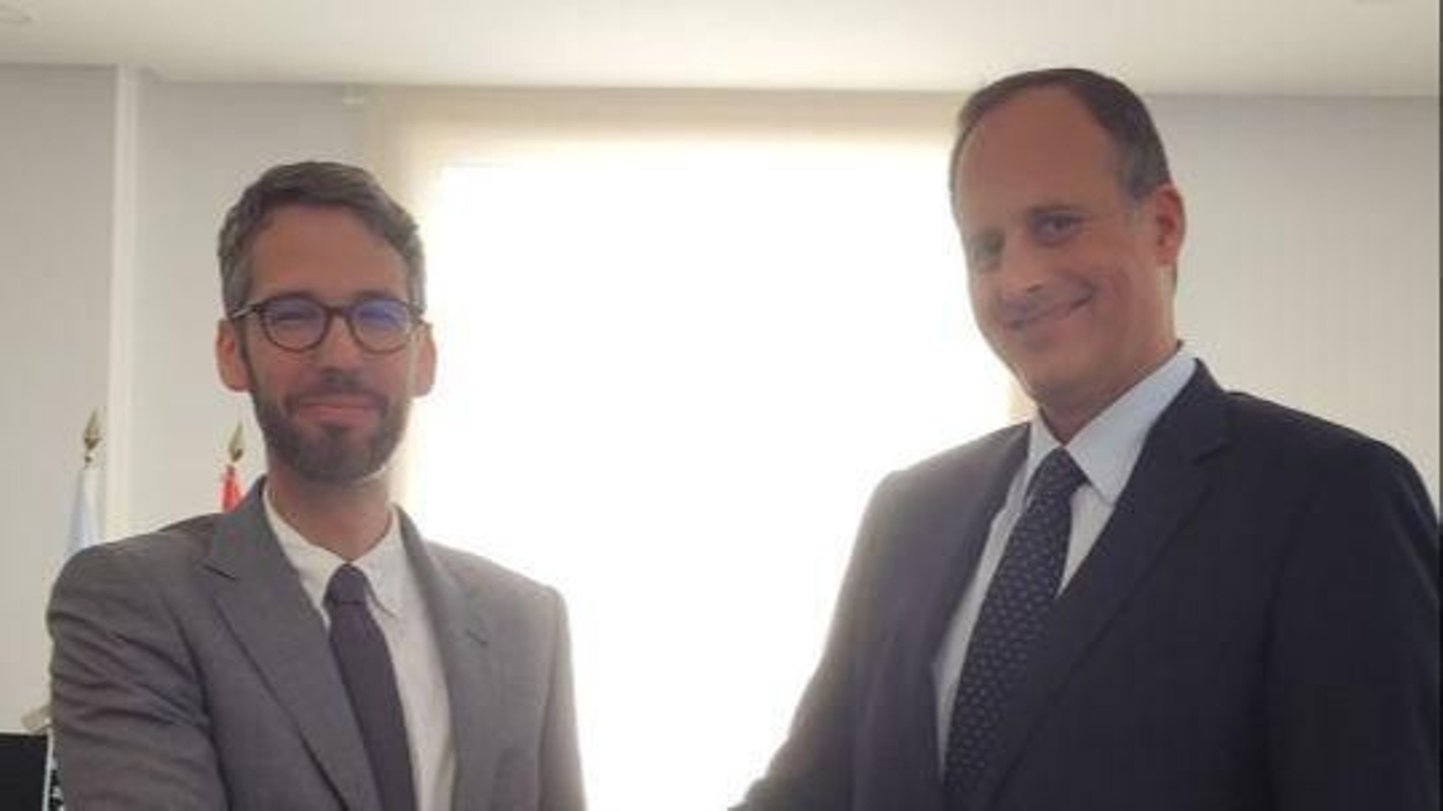 Alonso (Anfaco-Cytma) y Botana (APV), tras firmar el acuerdo.