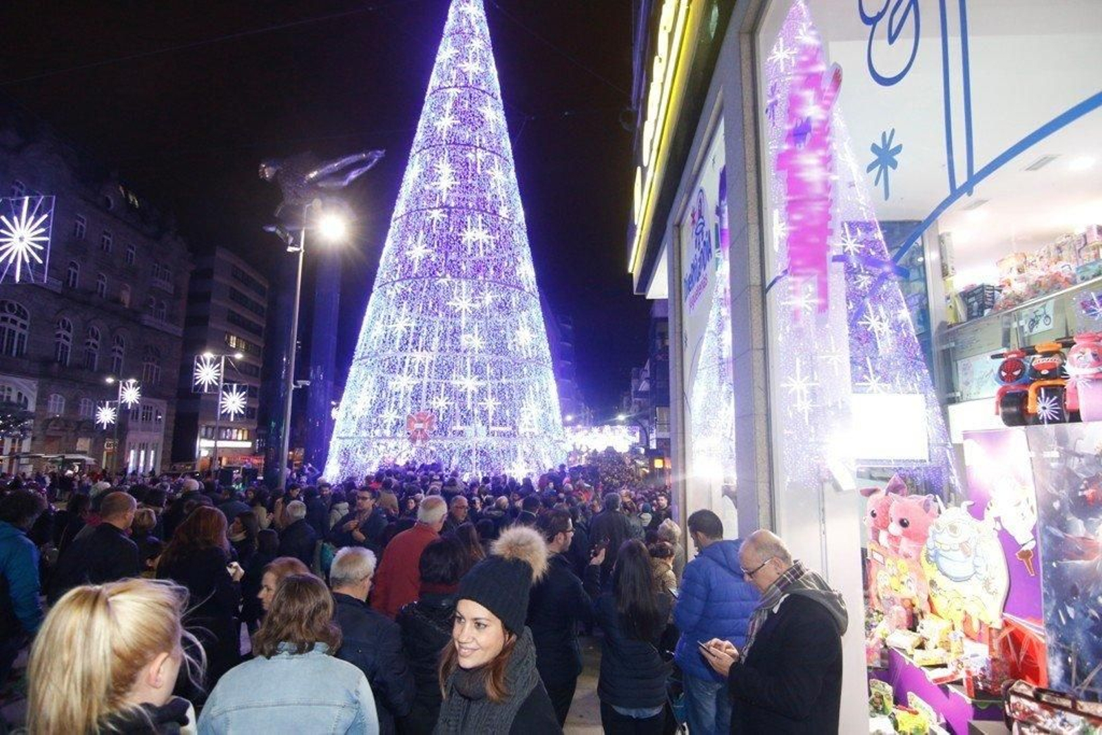 Encendido de las luces de Navidad Foto JV Landín 170