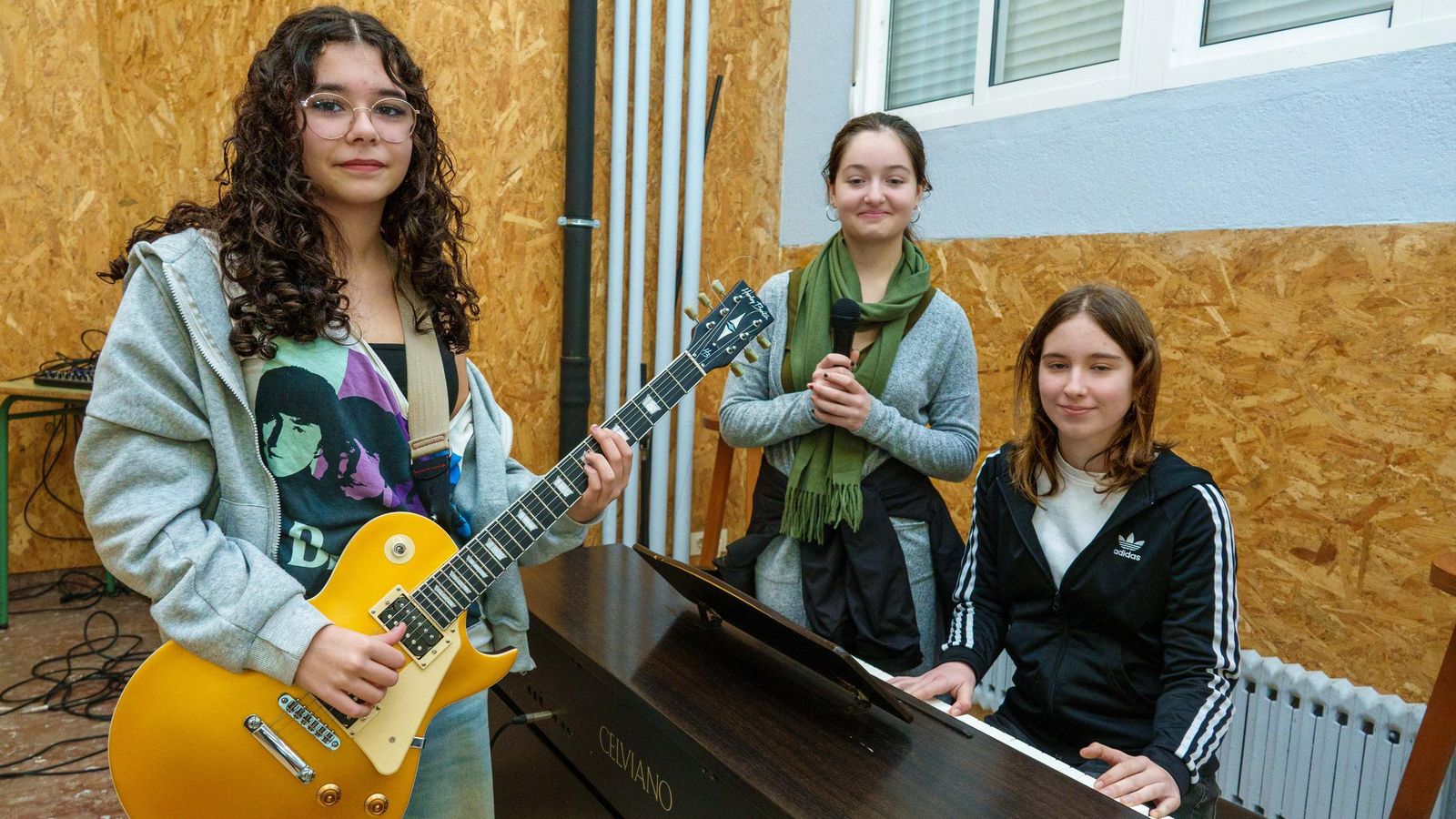 Tres de las cuatro integrantes de Noxem, finalistas del concurso Quero Cantar.
