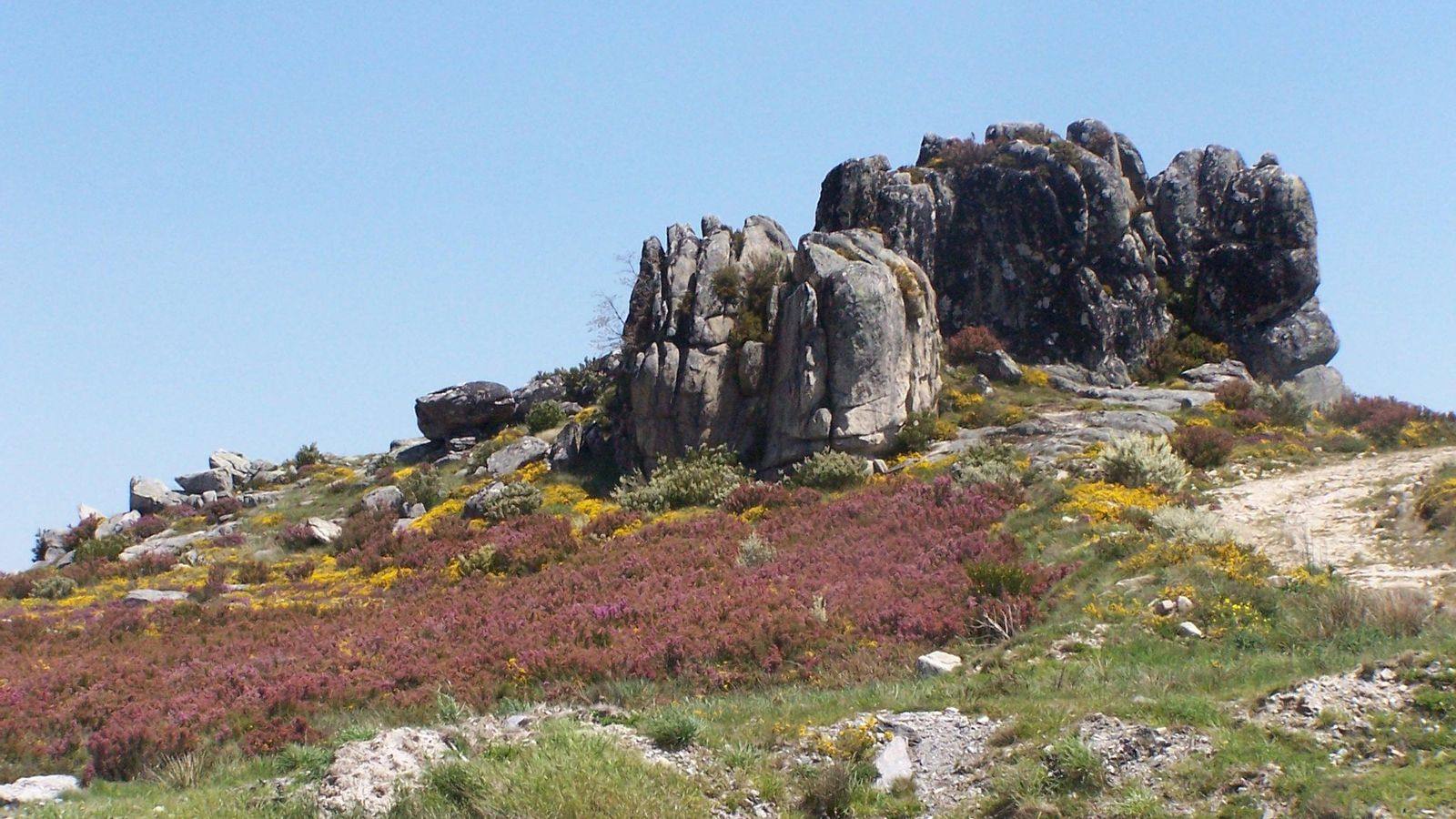 Castelo granítico.