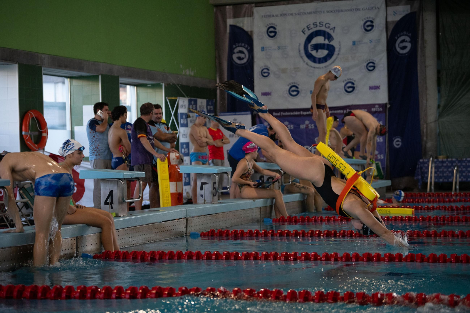 Galería |  La élite del socorrismo en España se reunió en la piscina Rosario Dueñas