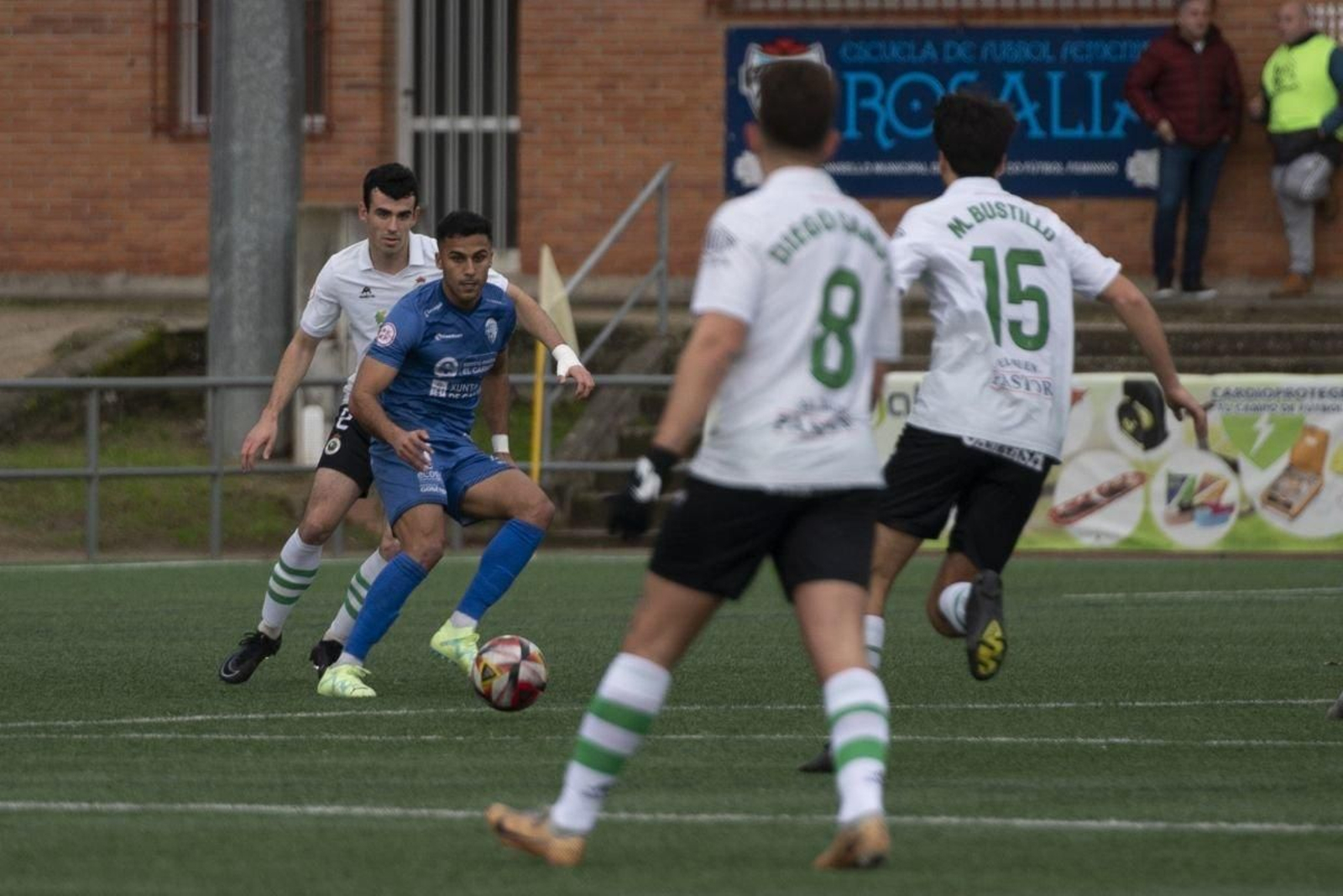 El azulón Amin, durante el último partido en Oira ante el Rayo Cantabria.