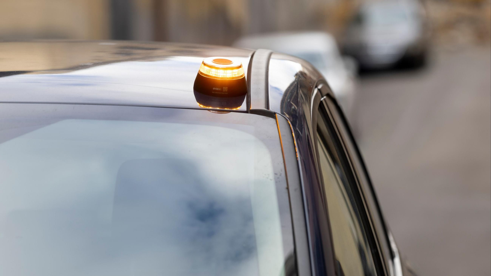 La retirada se debe a la caducidad de los certificados administrativos.