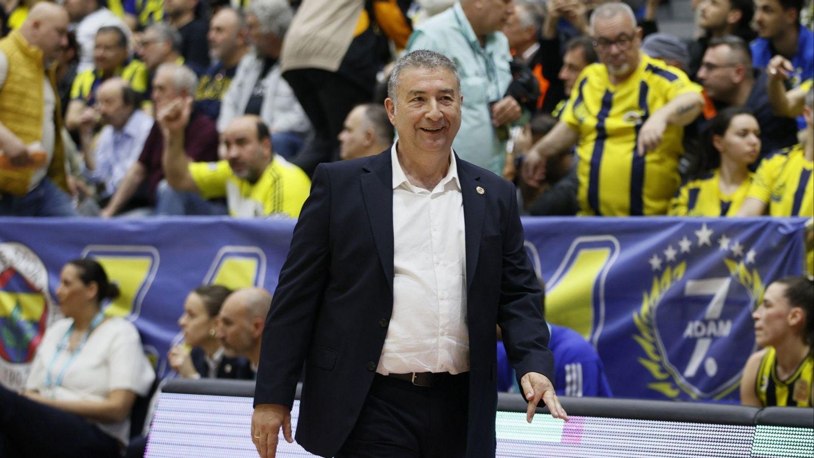 Méndez sonrie durante uno de los tres partidos de la final contra el Mersin.