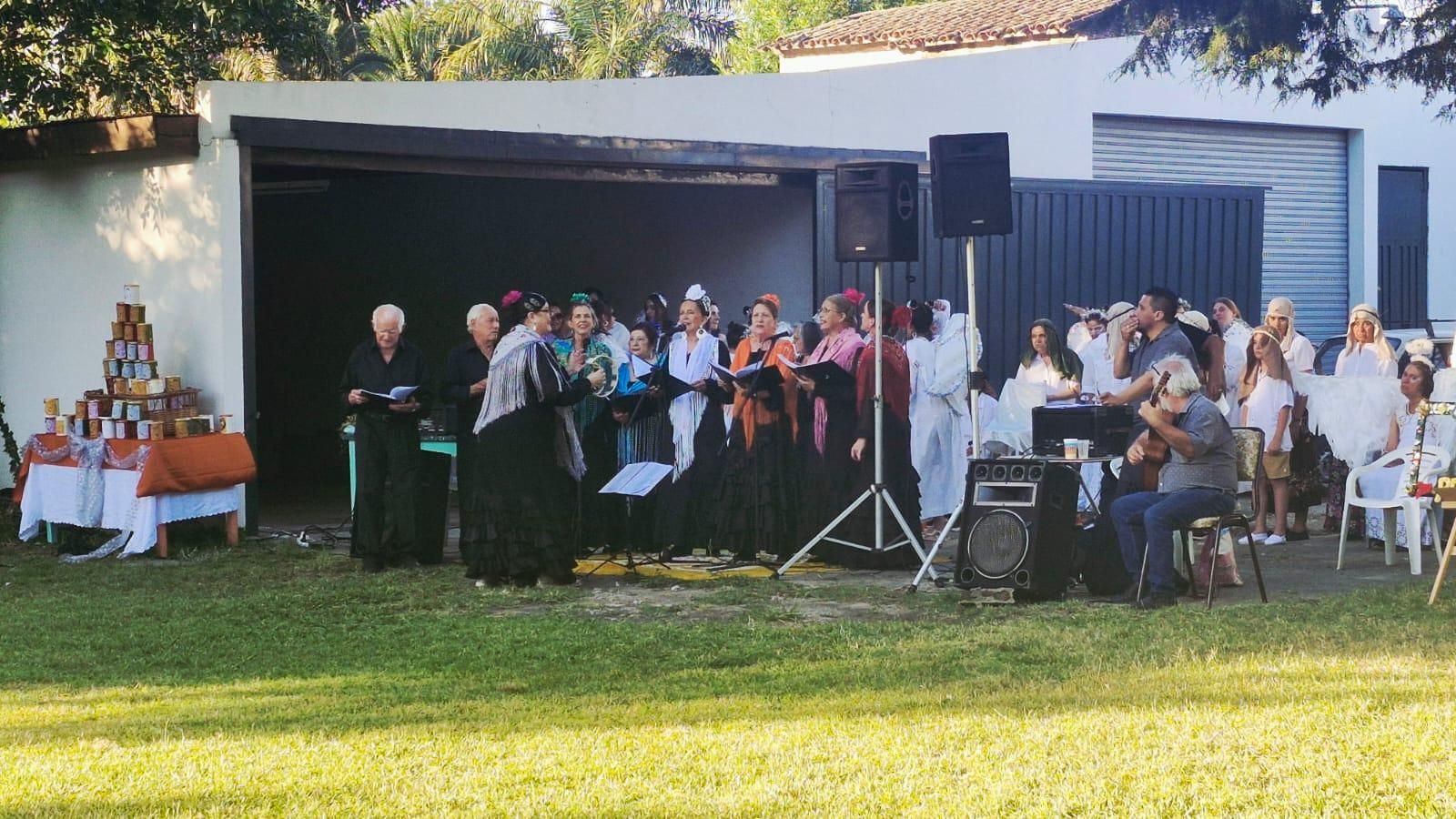 EL Coro Luna y Candela durante su actuación