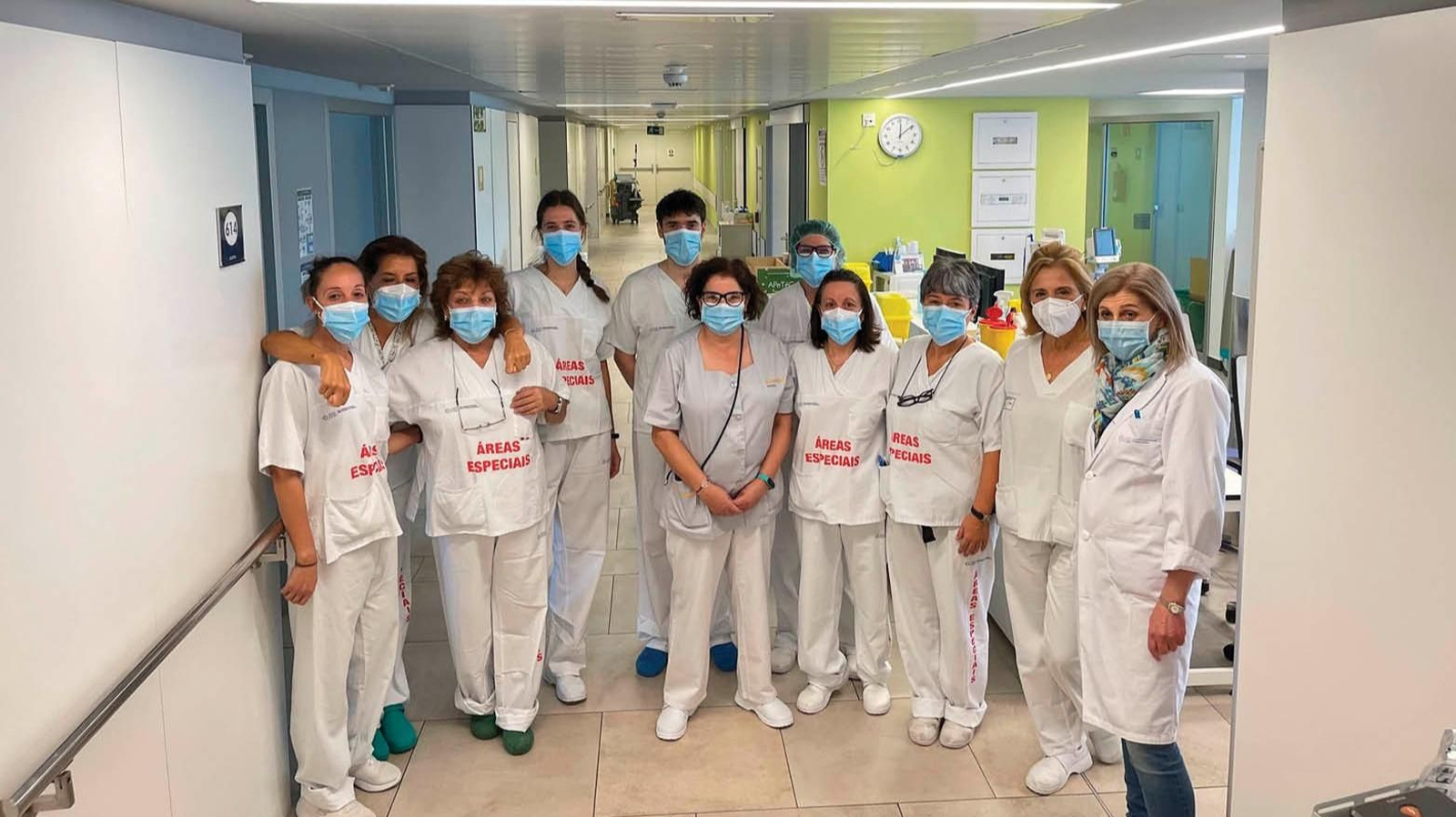 Personal de la planta covid del CHUO.