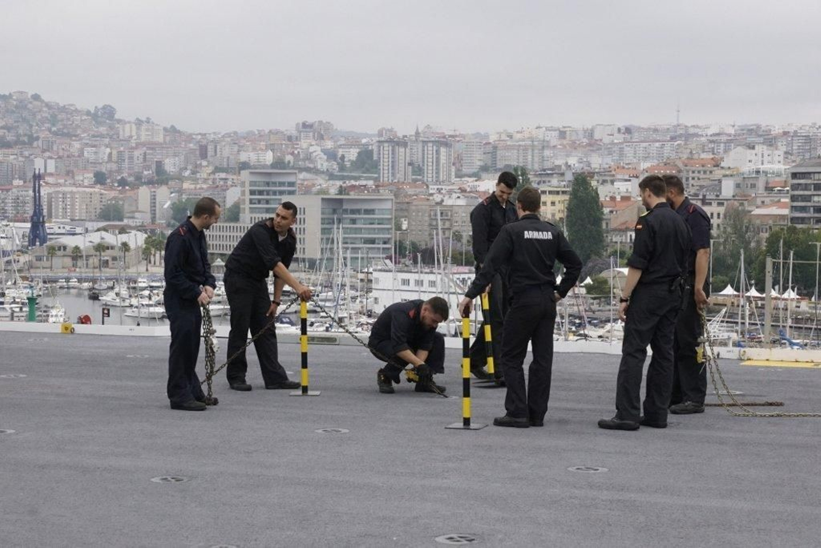 El portaviones Juan Carlos I en Vigo  (98) (1024x684)