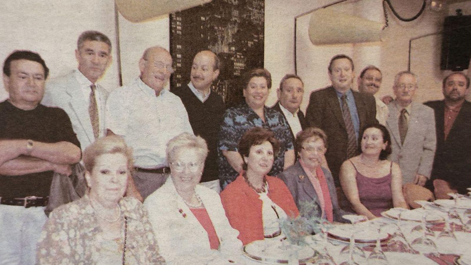 Exmiembros de la Agrupación Valle Inclán reunidos en Ourense.