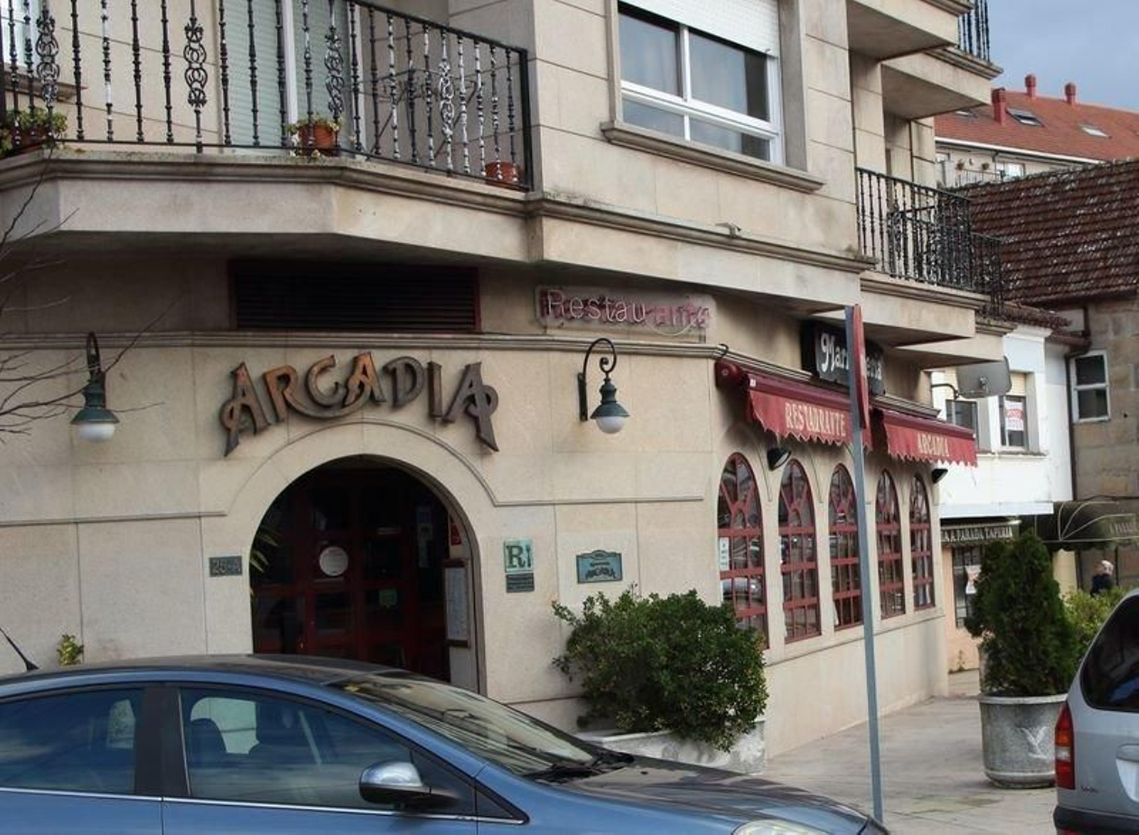 Fachada del restaurante Arcadia.