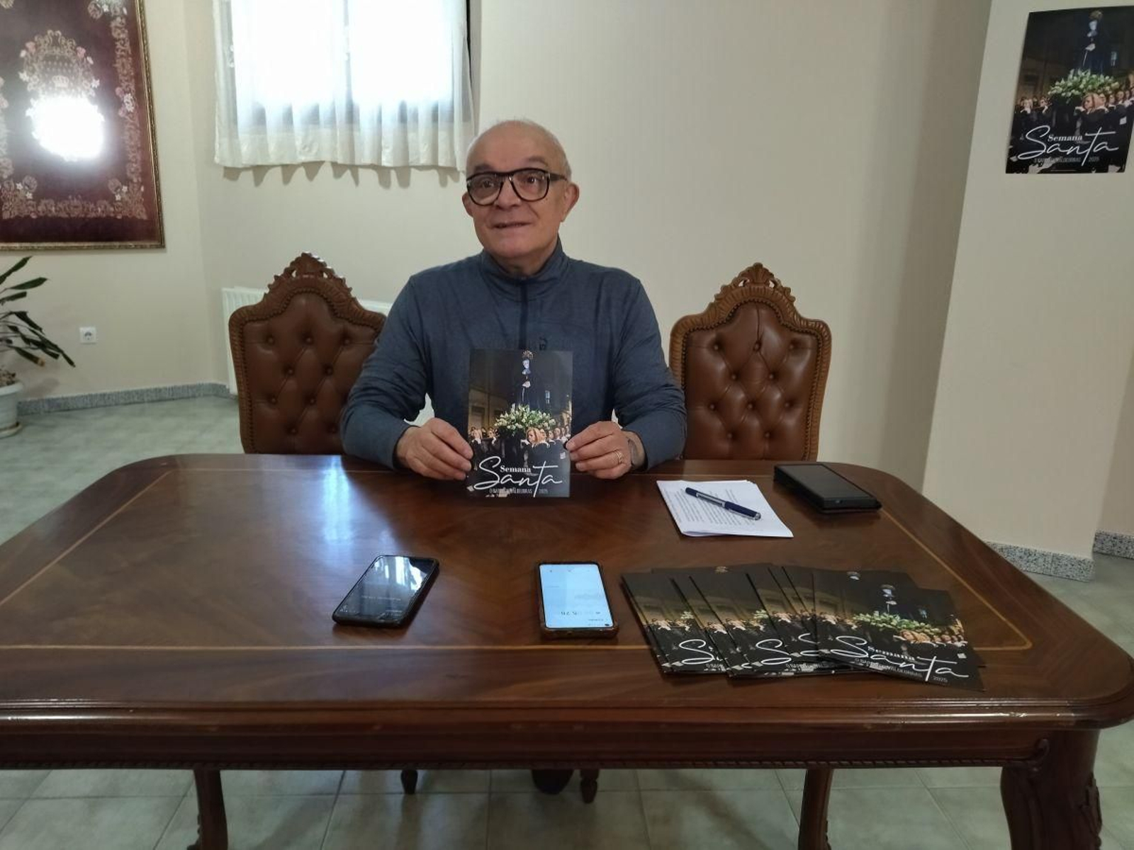 El cura párroco, Jesús Álvarez, en la presentación de los actos de Semana Santa.