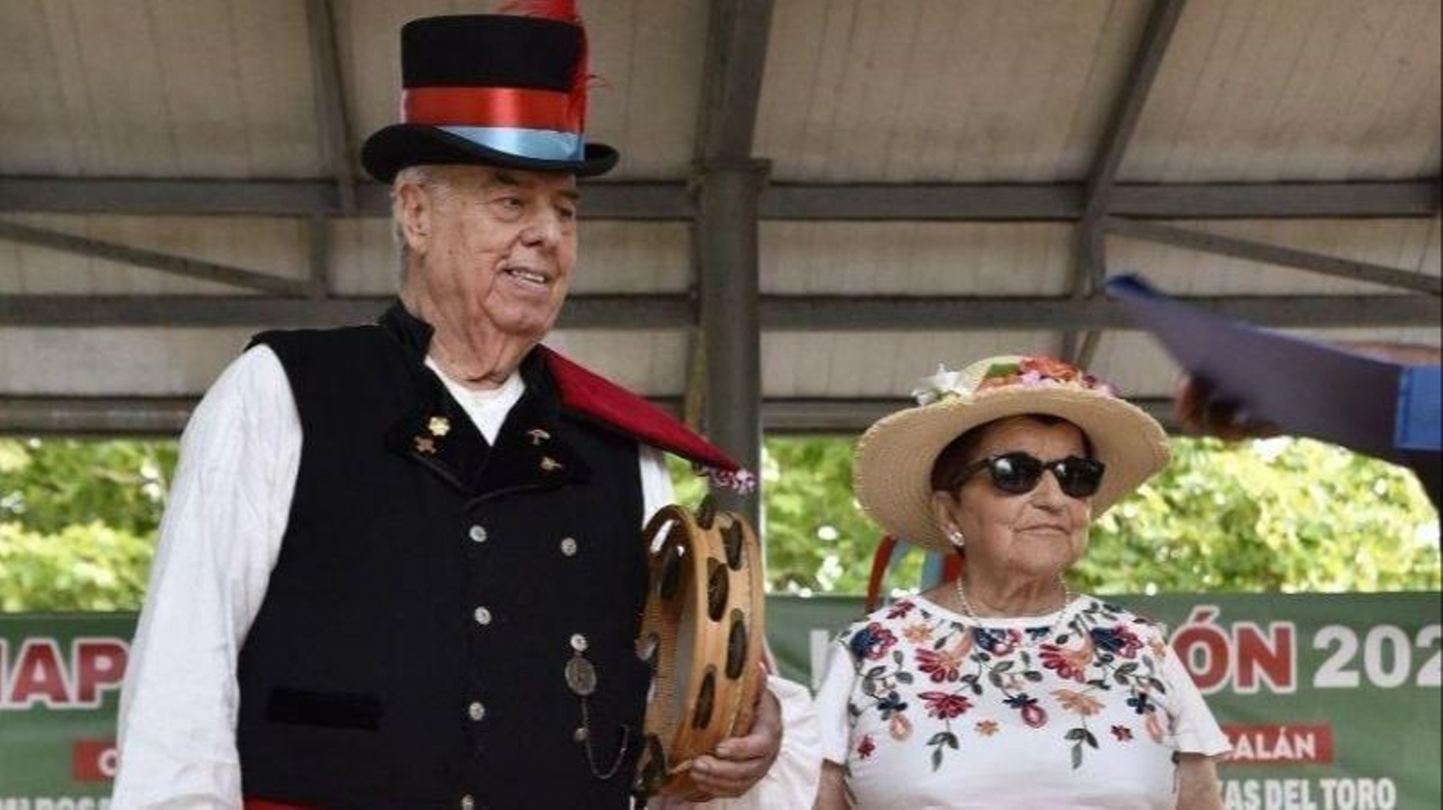 Polo y Charo Oliveira recibieron los Chapeus de Honra.