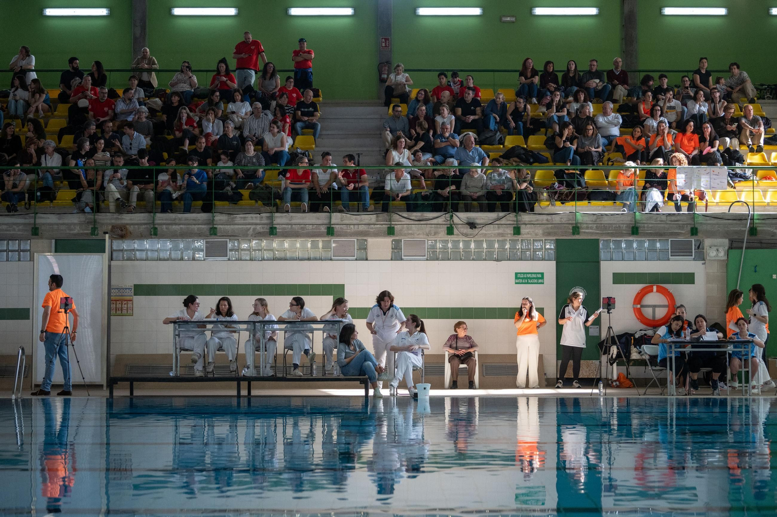 Galería |  La natación artística celebra su Campeonato Gallego de Invierno en Os Remedios