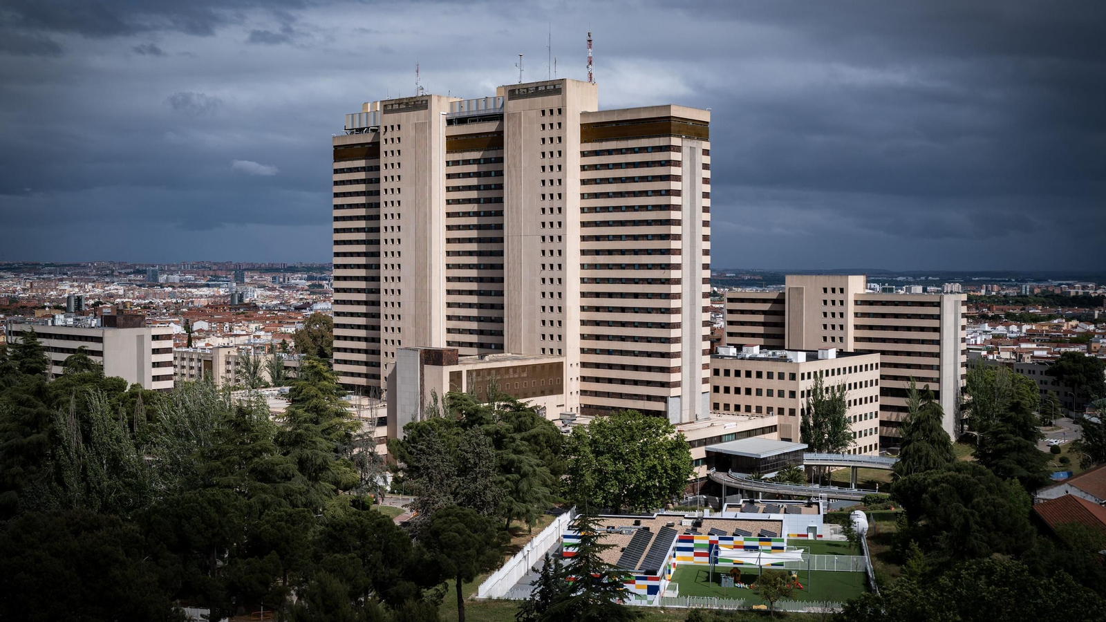 Exteriores del Hospital Central de la Defensa Gómez Ulla, a 10 de mayo de 2026, en Madrid (España)