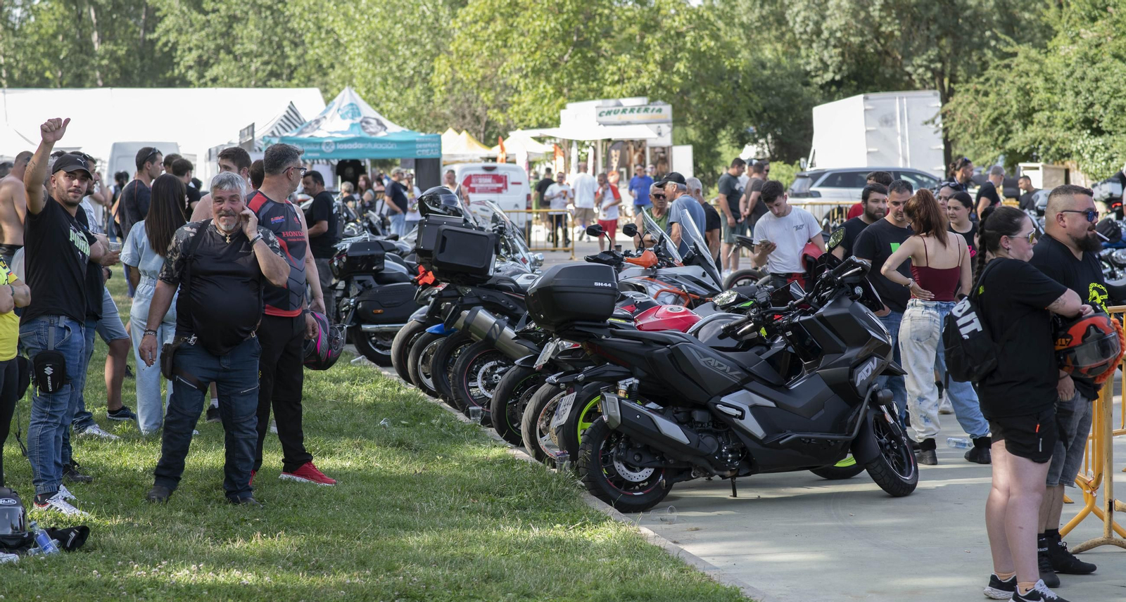 Galería | Las motos vuelven a recorrer Verín en una nueva concentración motera, en fotos