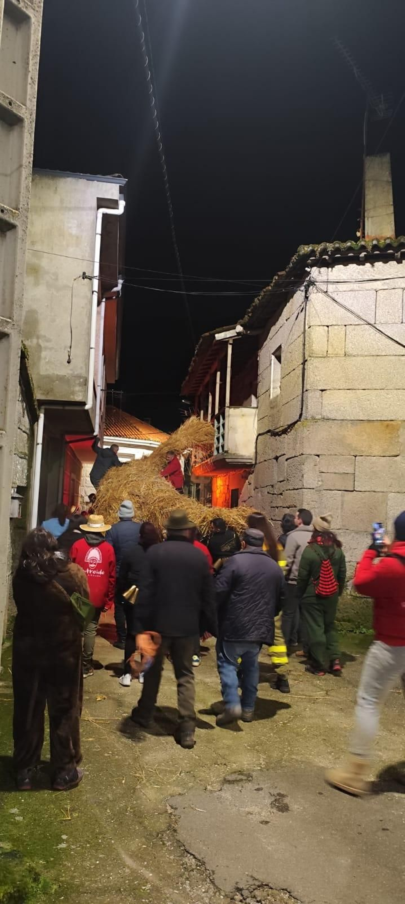 Galería | A veciñanza da Xironda constrúe o seu Entroido dende a colectividade