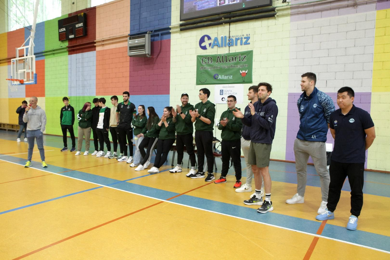 Algunos de los jugadores del COB en esta jornada divertidísima