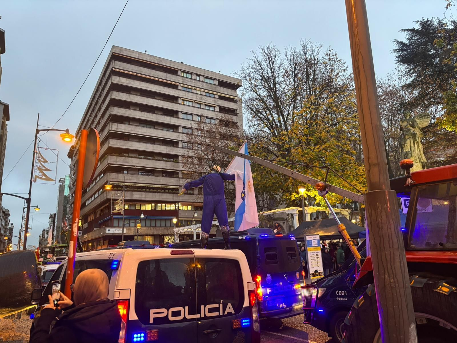 La Policía Nacional llegó sobre las nueve de la mañana