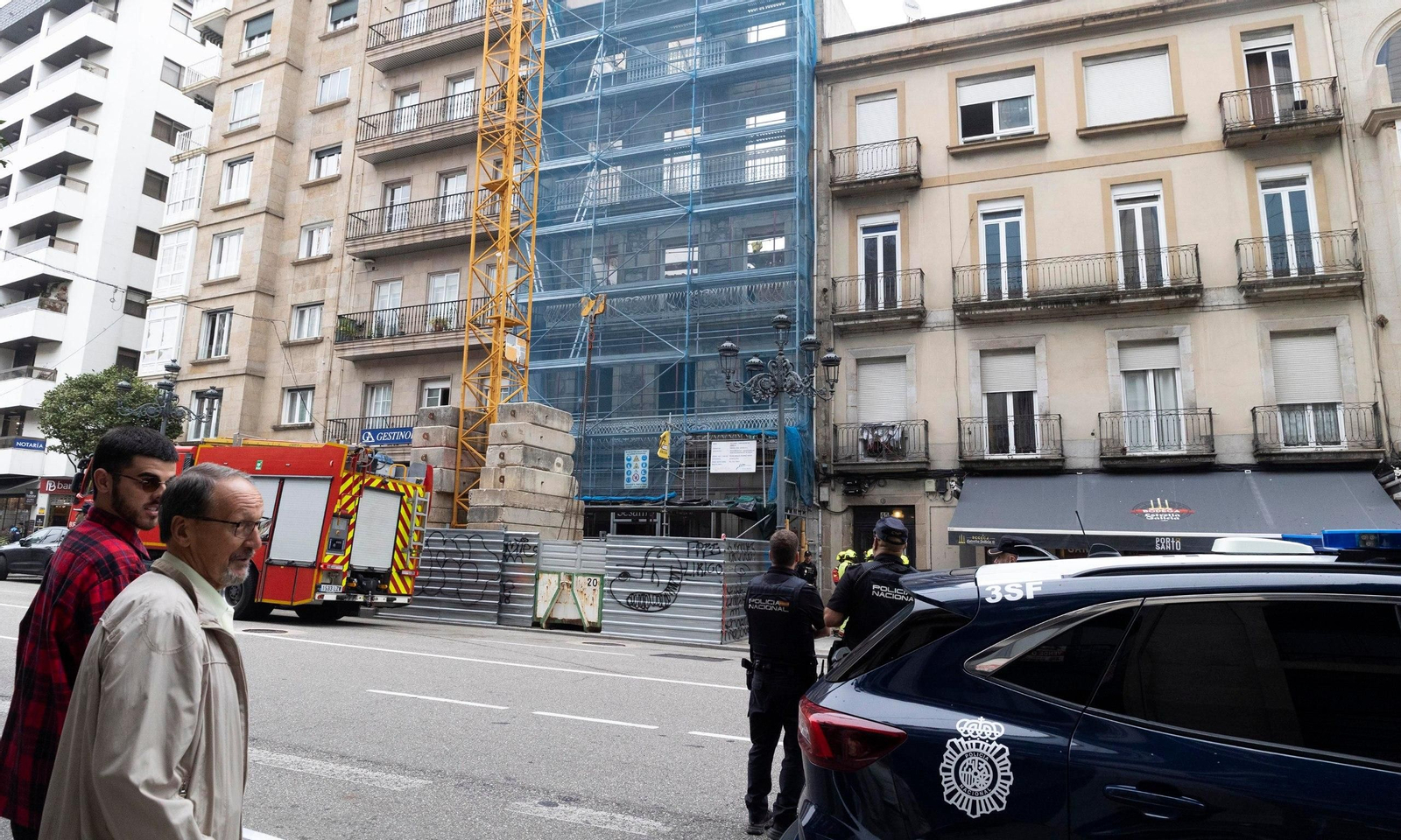 Galería | Las imágenes del derrumbe en una obra de García Barbón